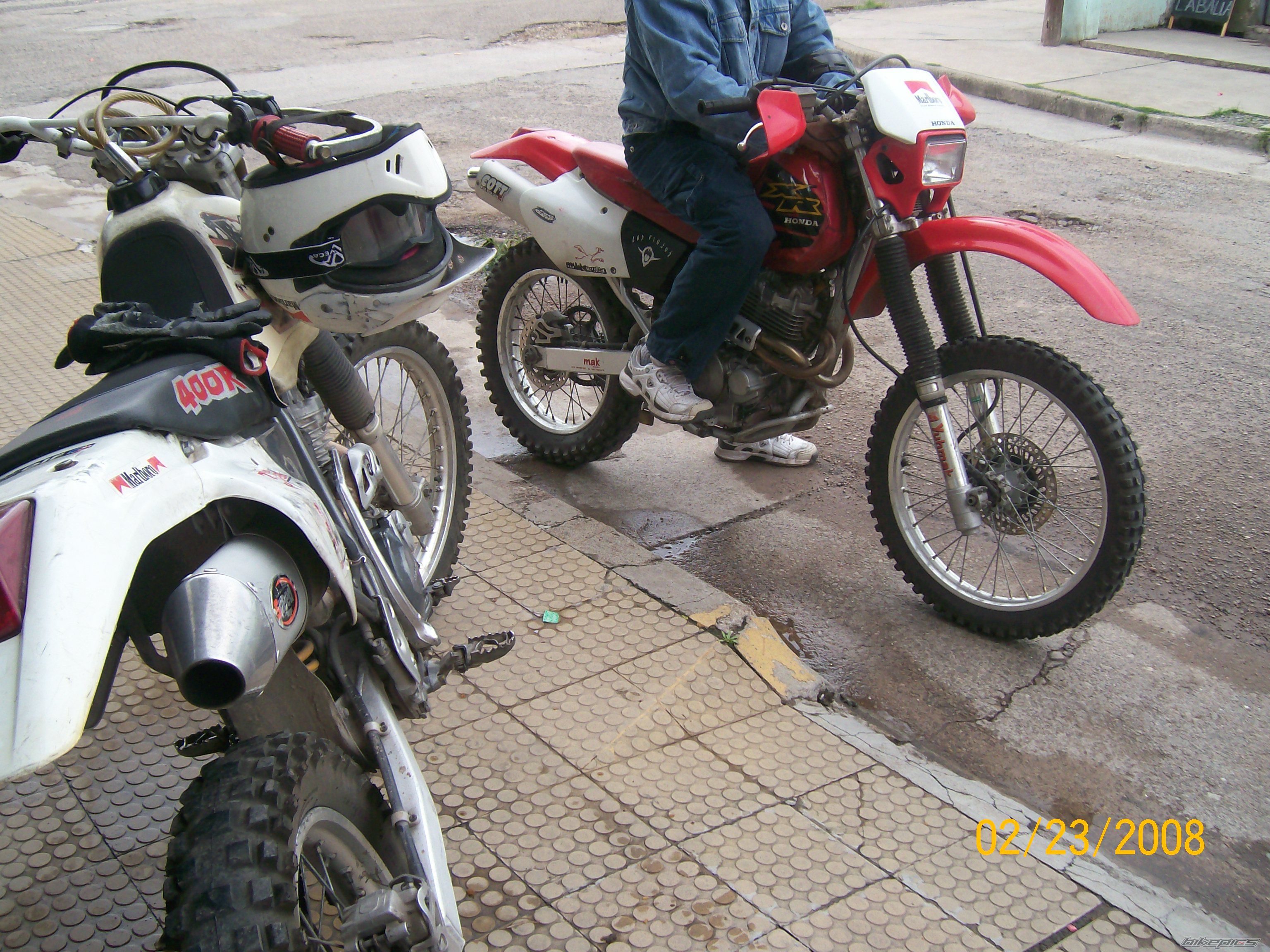 Photo 1671414