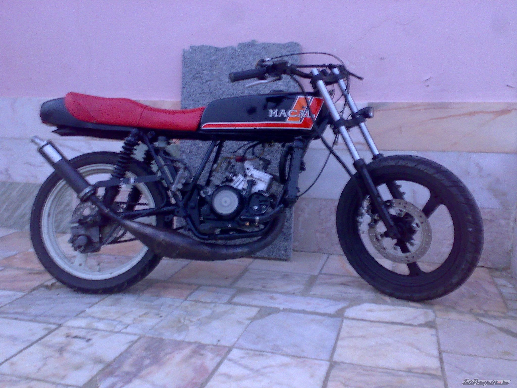 Photo 1671493