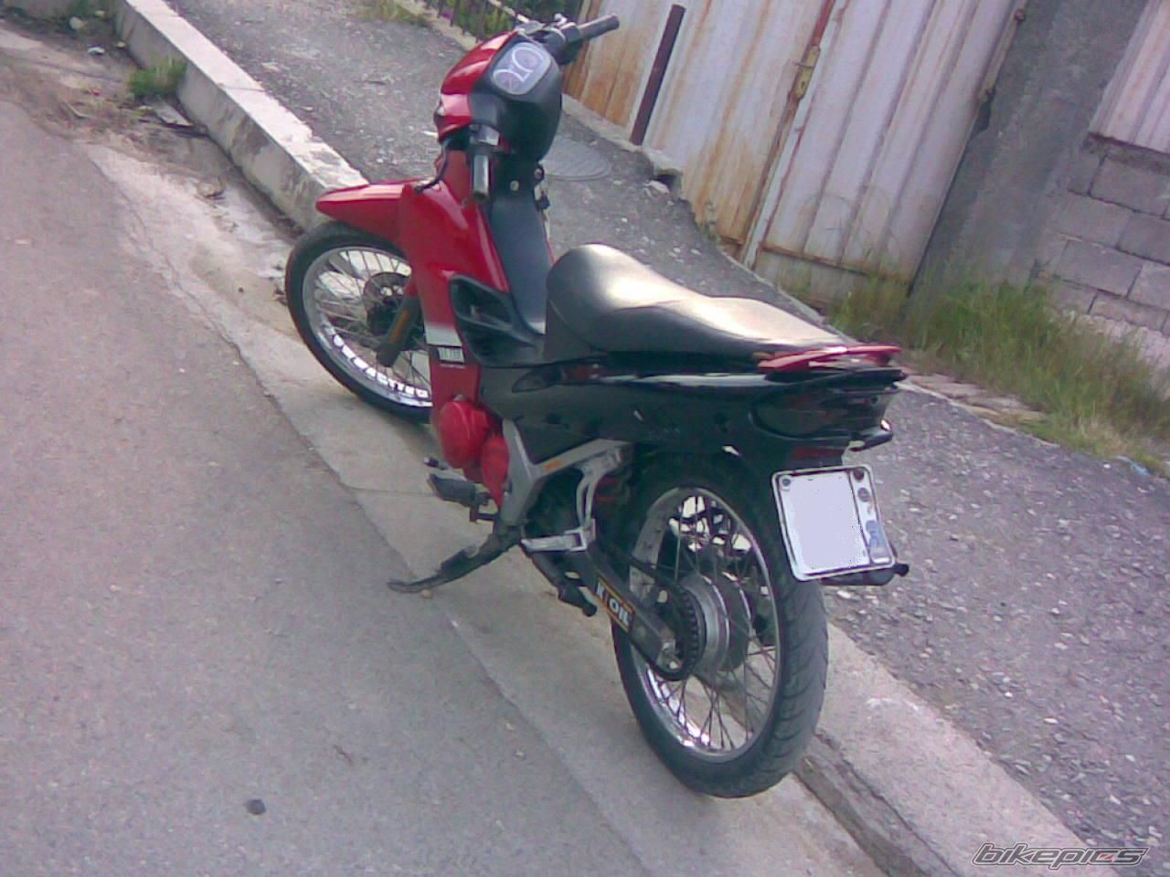 Photo 1671516