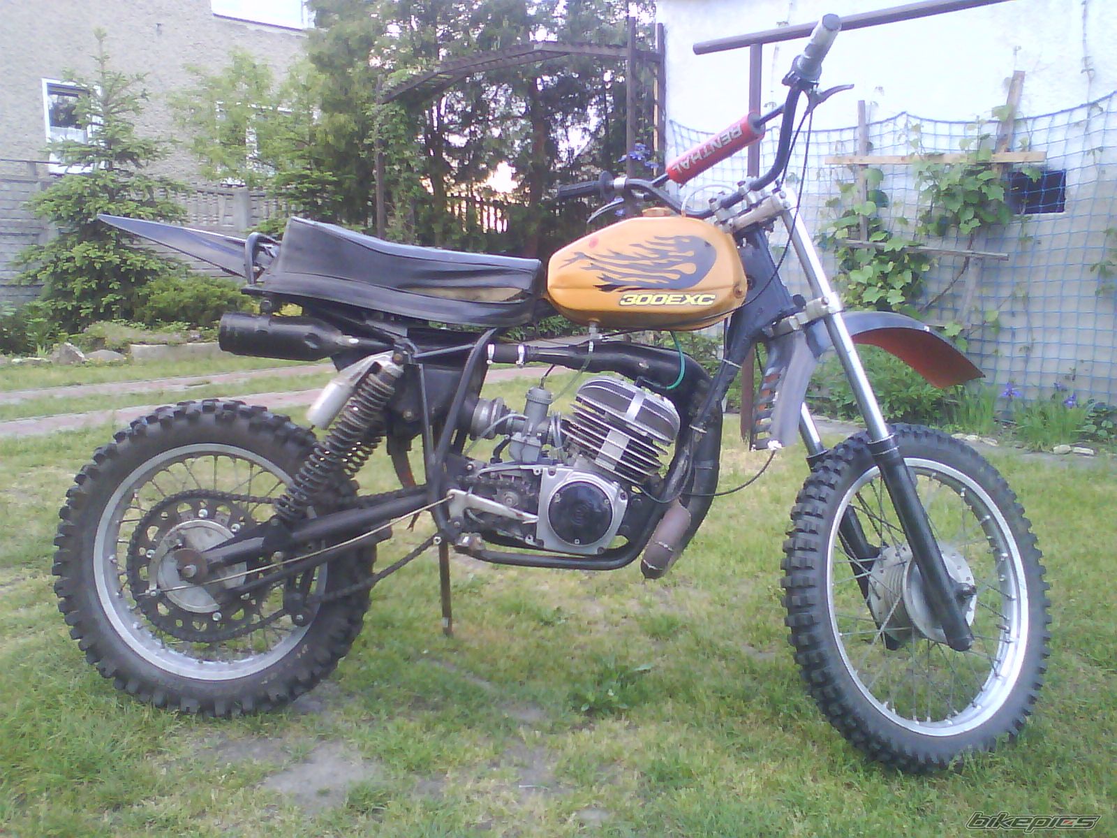 Photo 1671630