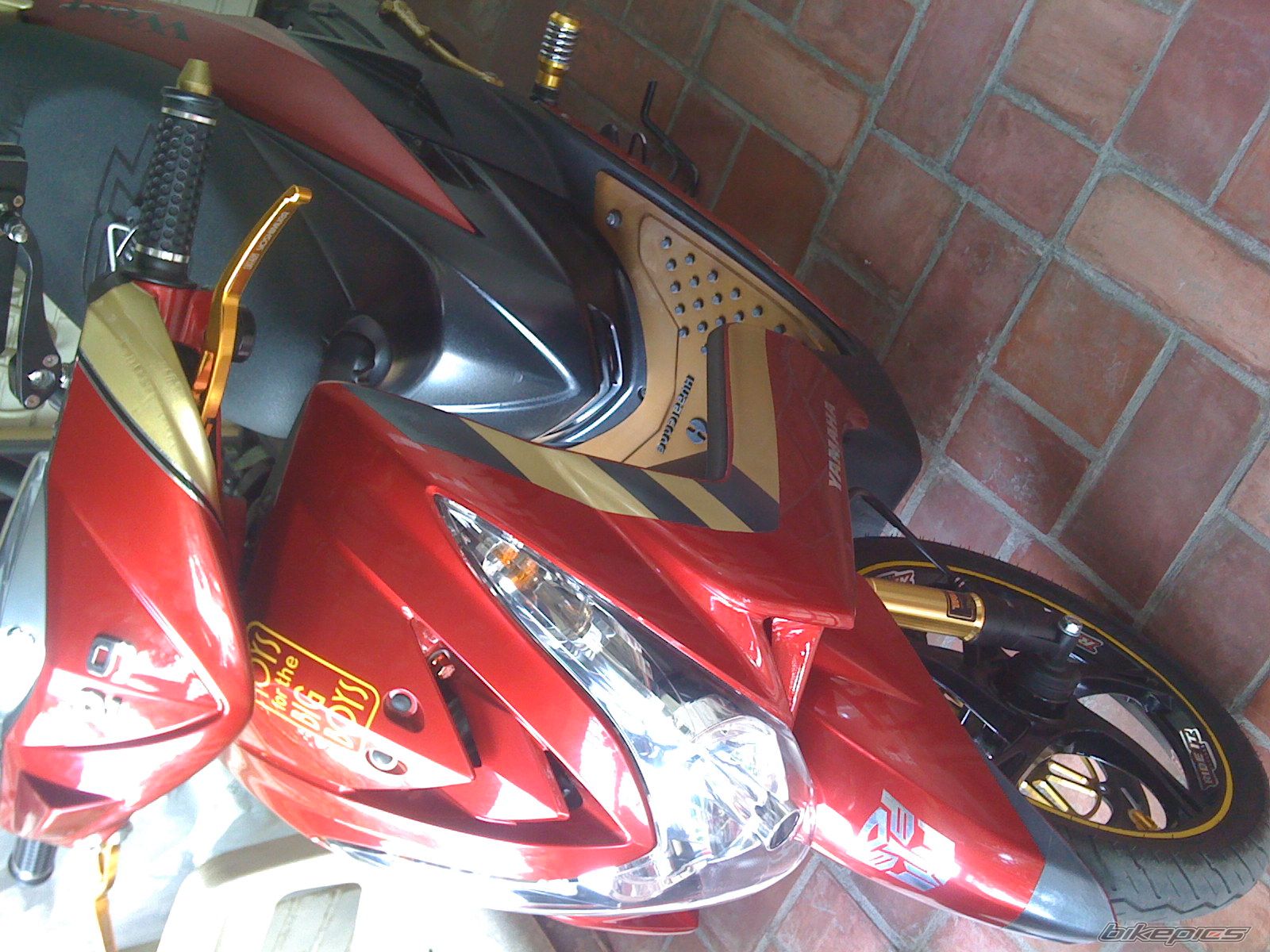 Photo 1672068