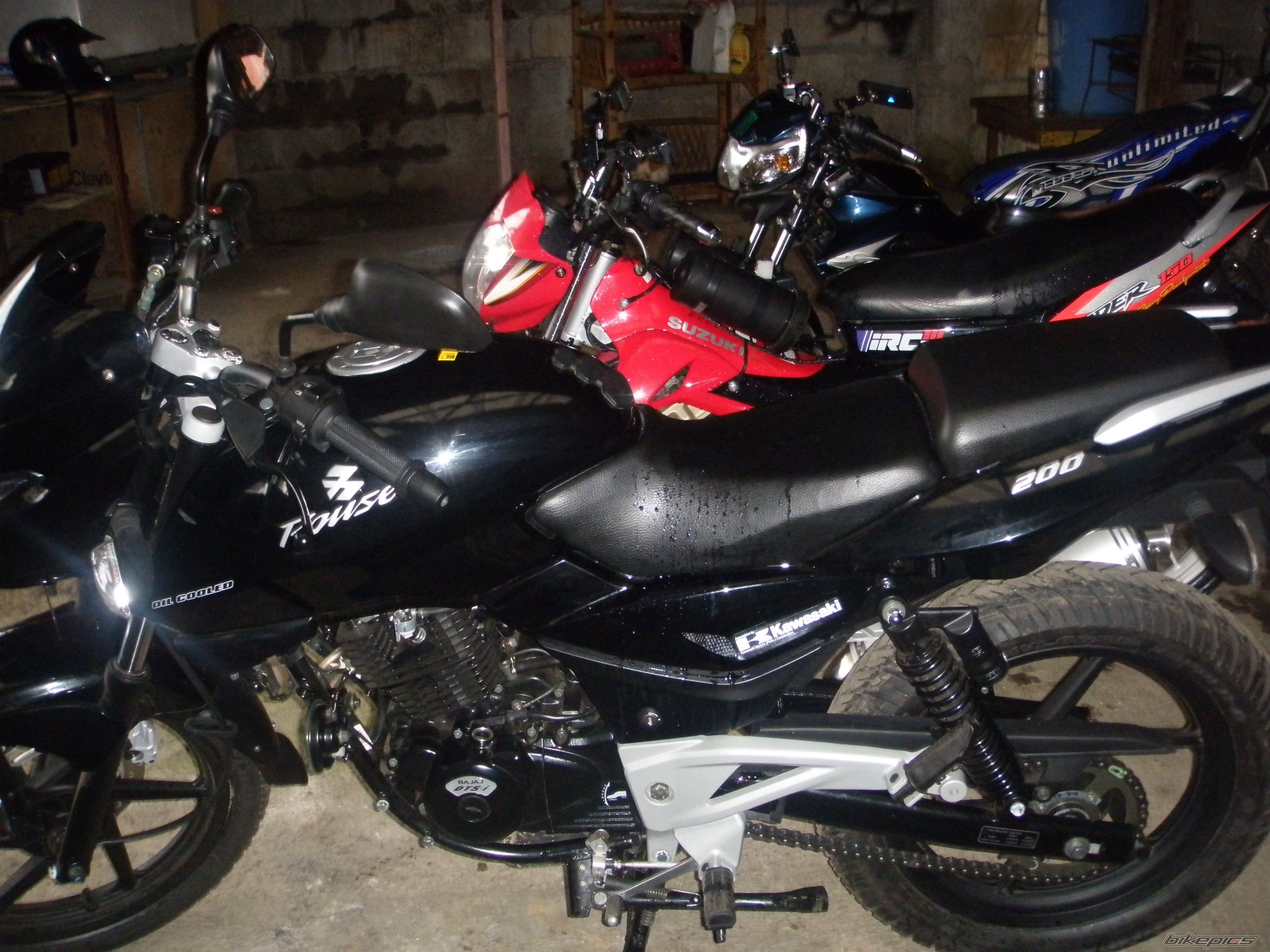 Photo 1672077