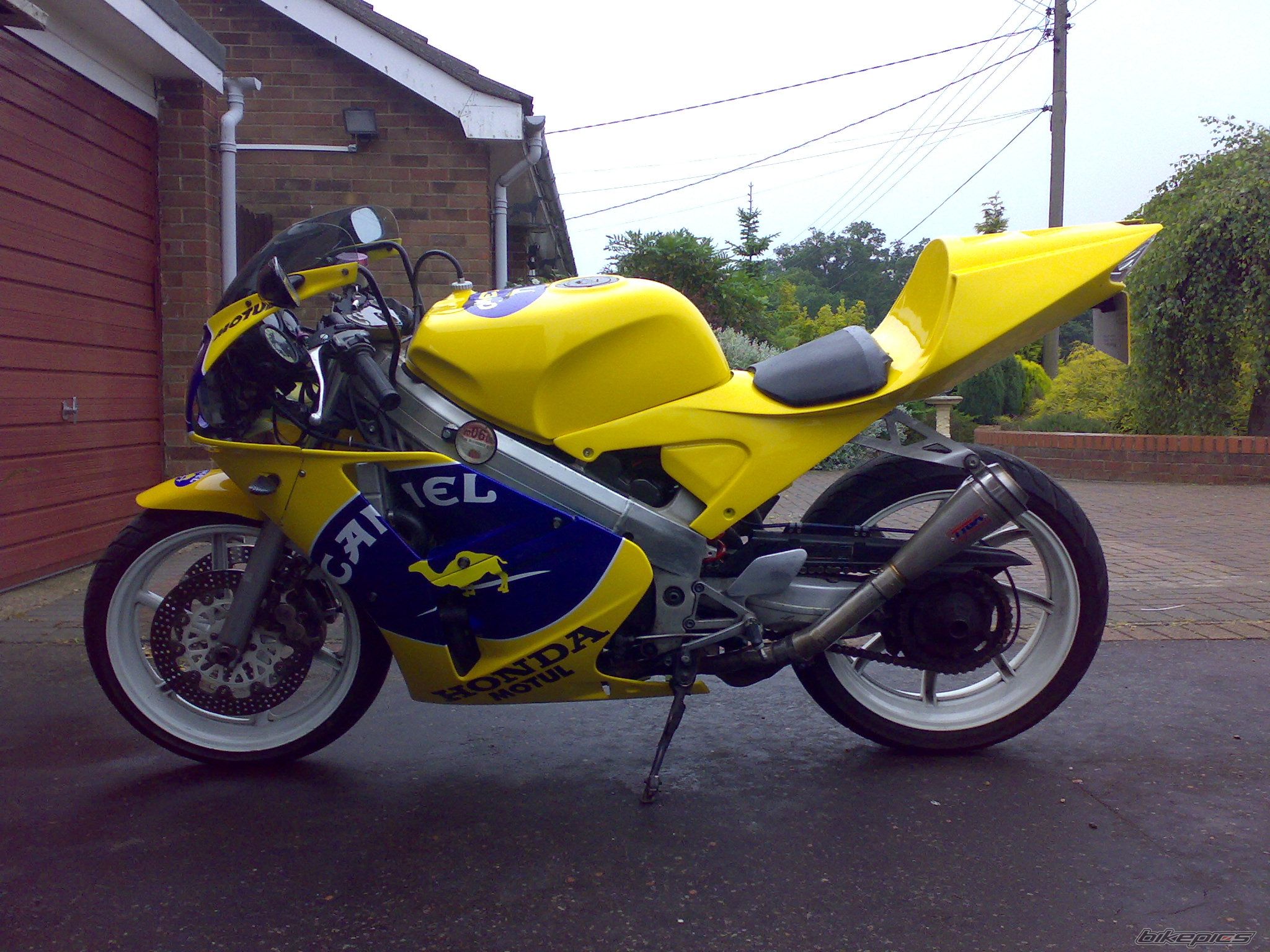 Photo 1672224