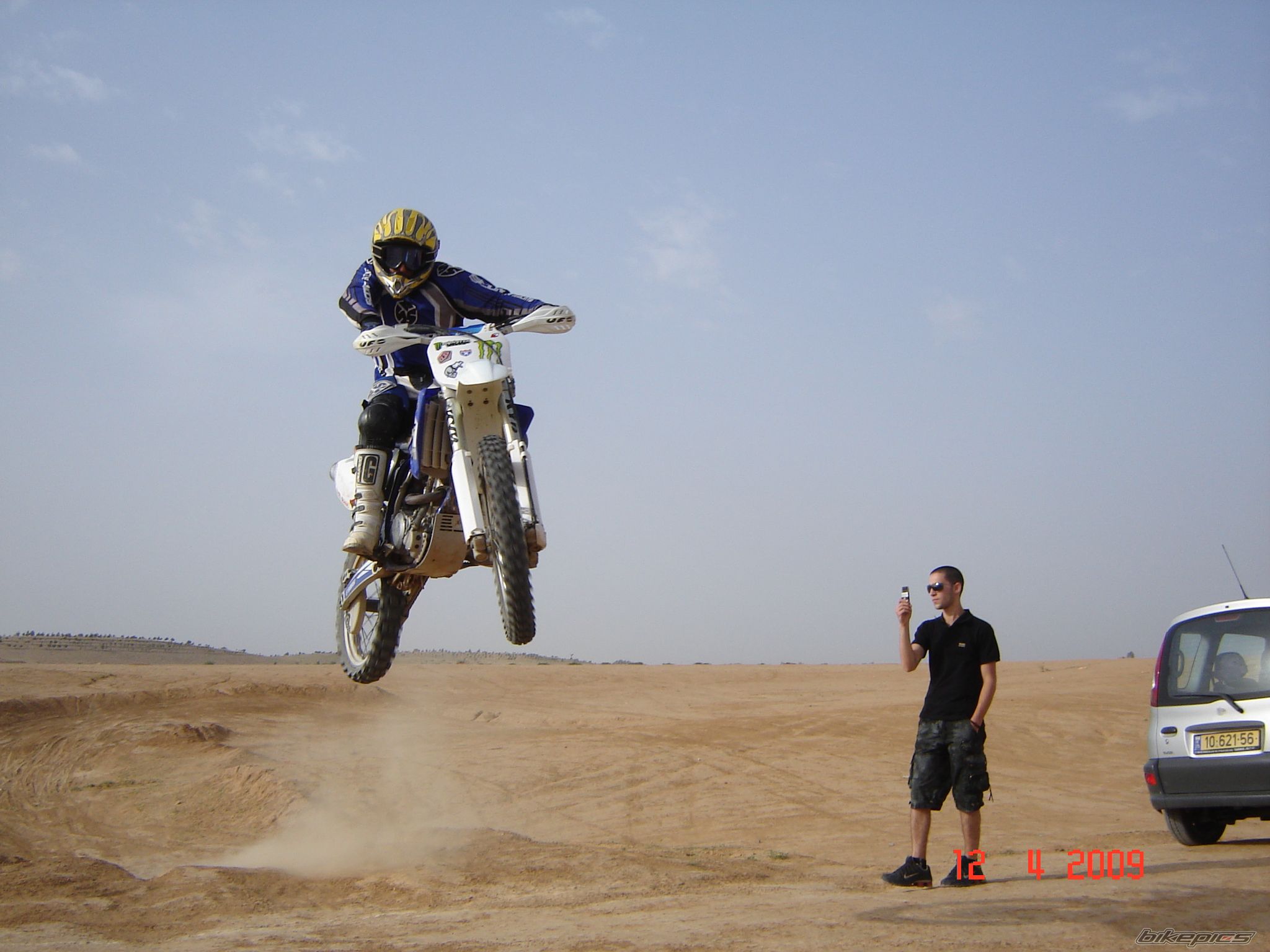 Photo 1672249