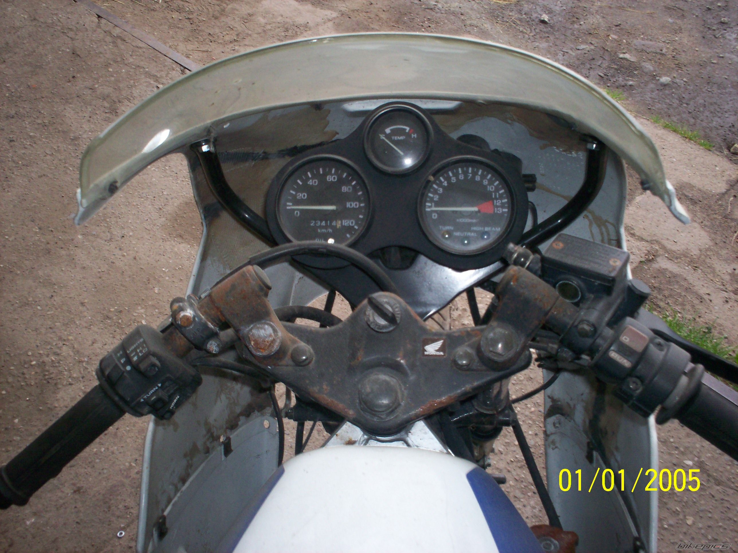 Photo 1672335