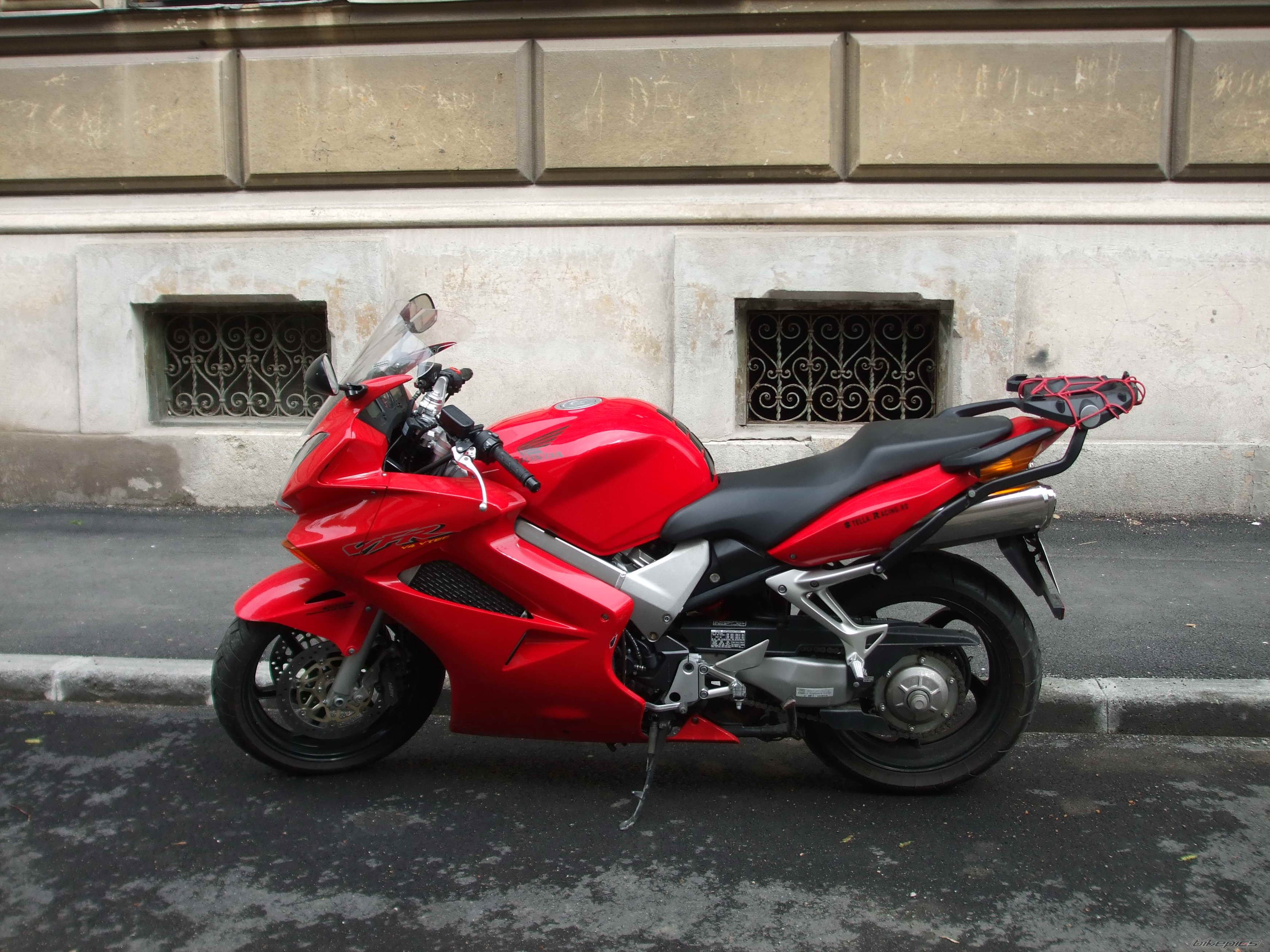 Photo 1672356