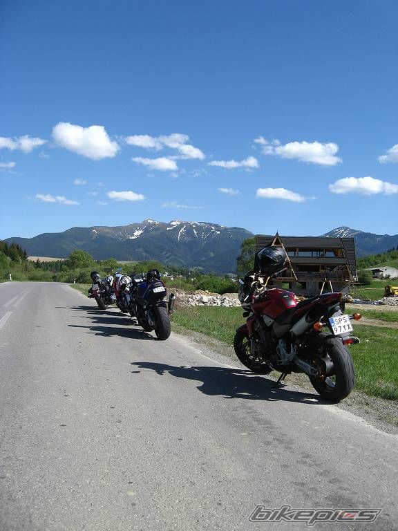 Photo 1672416