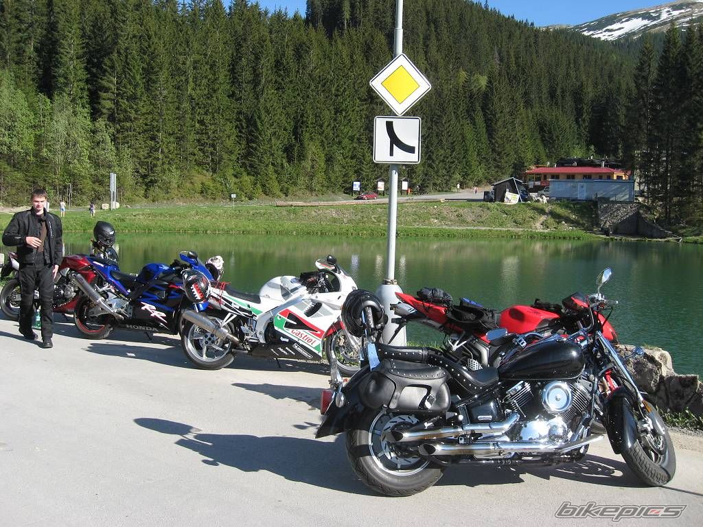 Photo 1672417