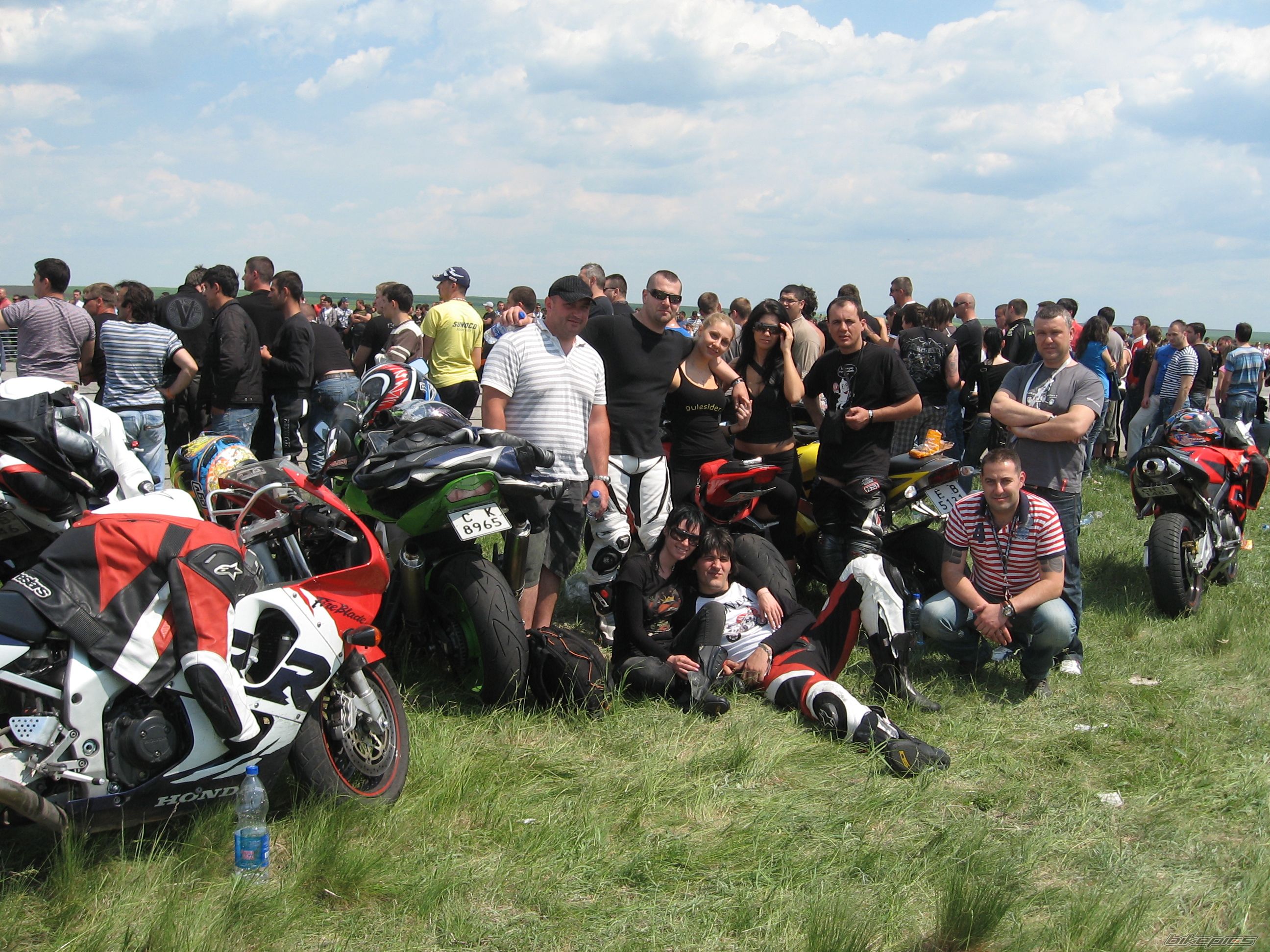 Photo 1672429