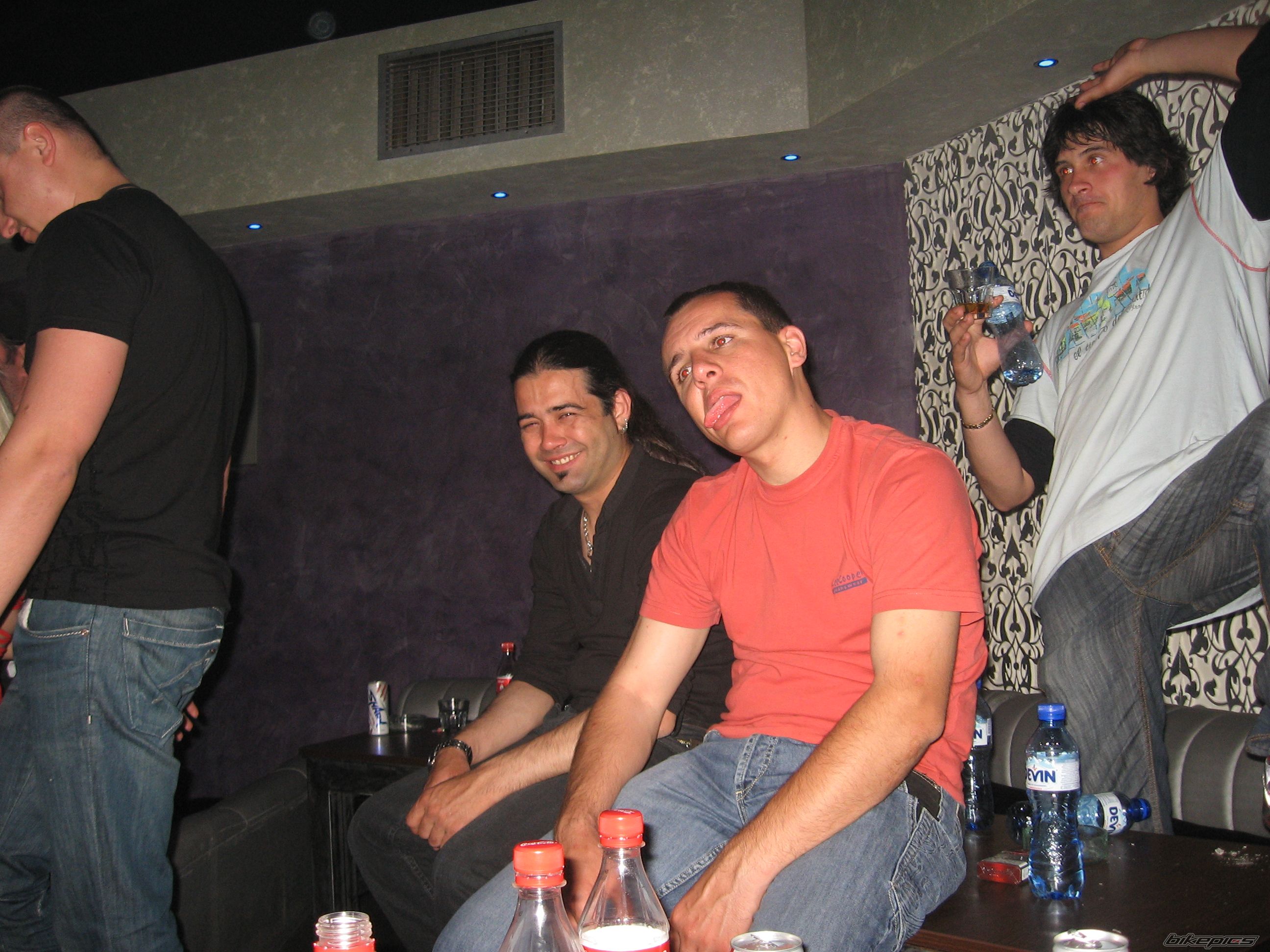 Photo 1672437