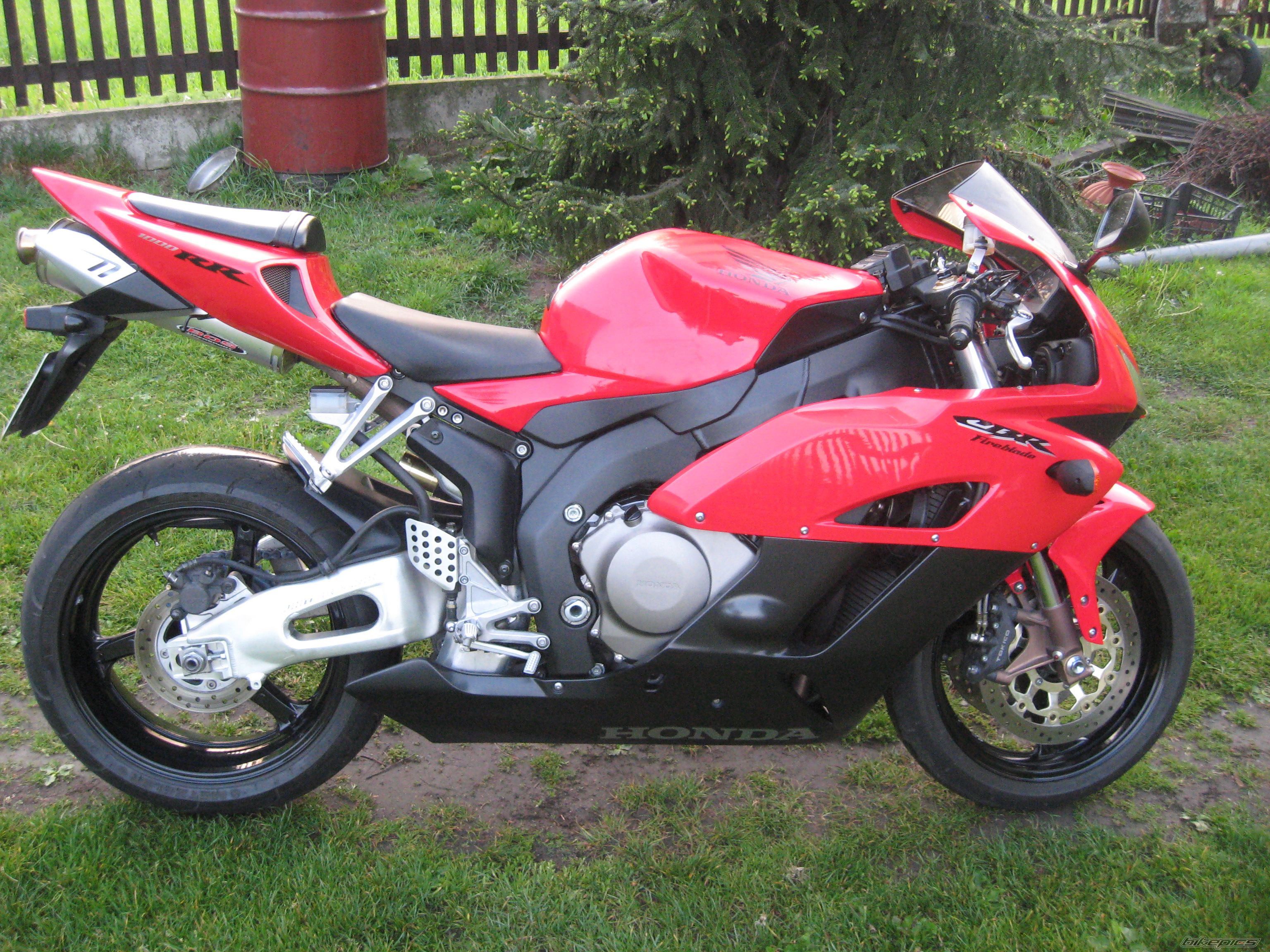 Photo 1672442