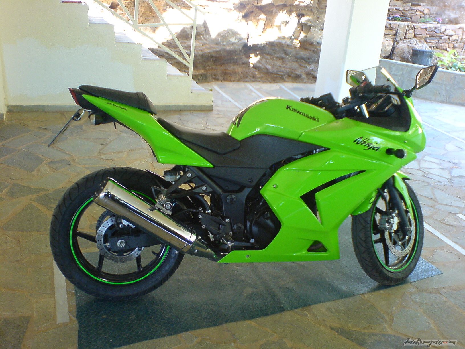 Photo 1672509