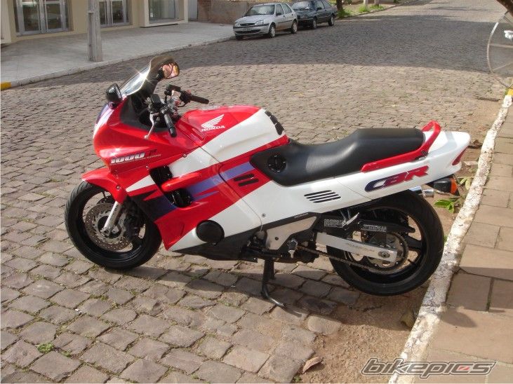 Photo 1672636