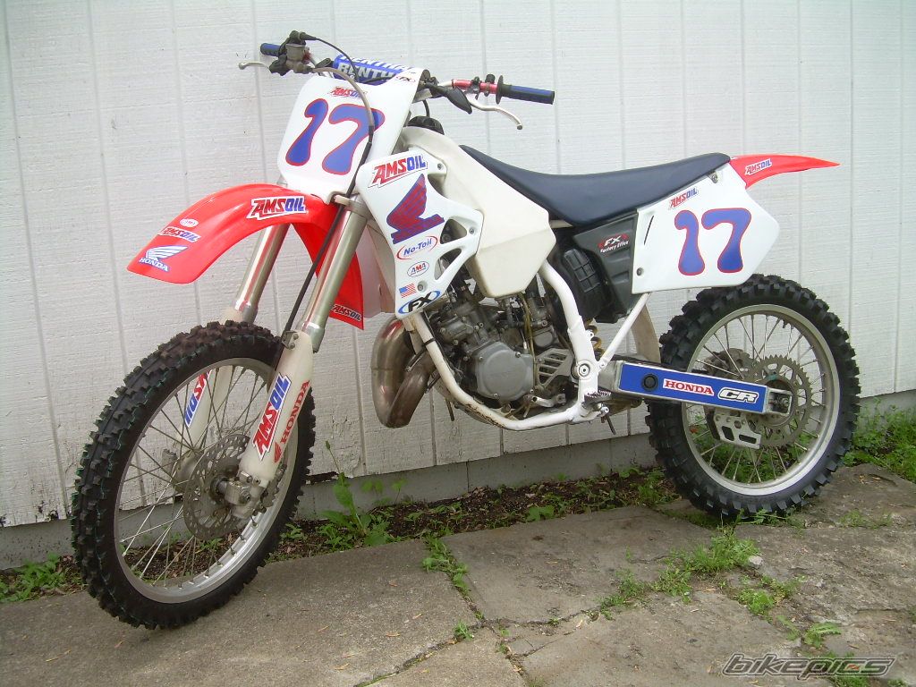 Photo 1672761
