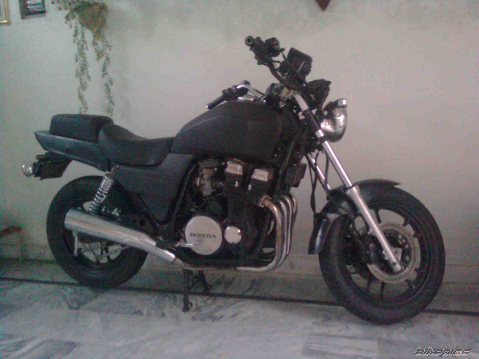 Photo 1673133