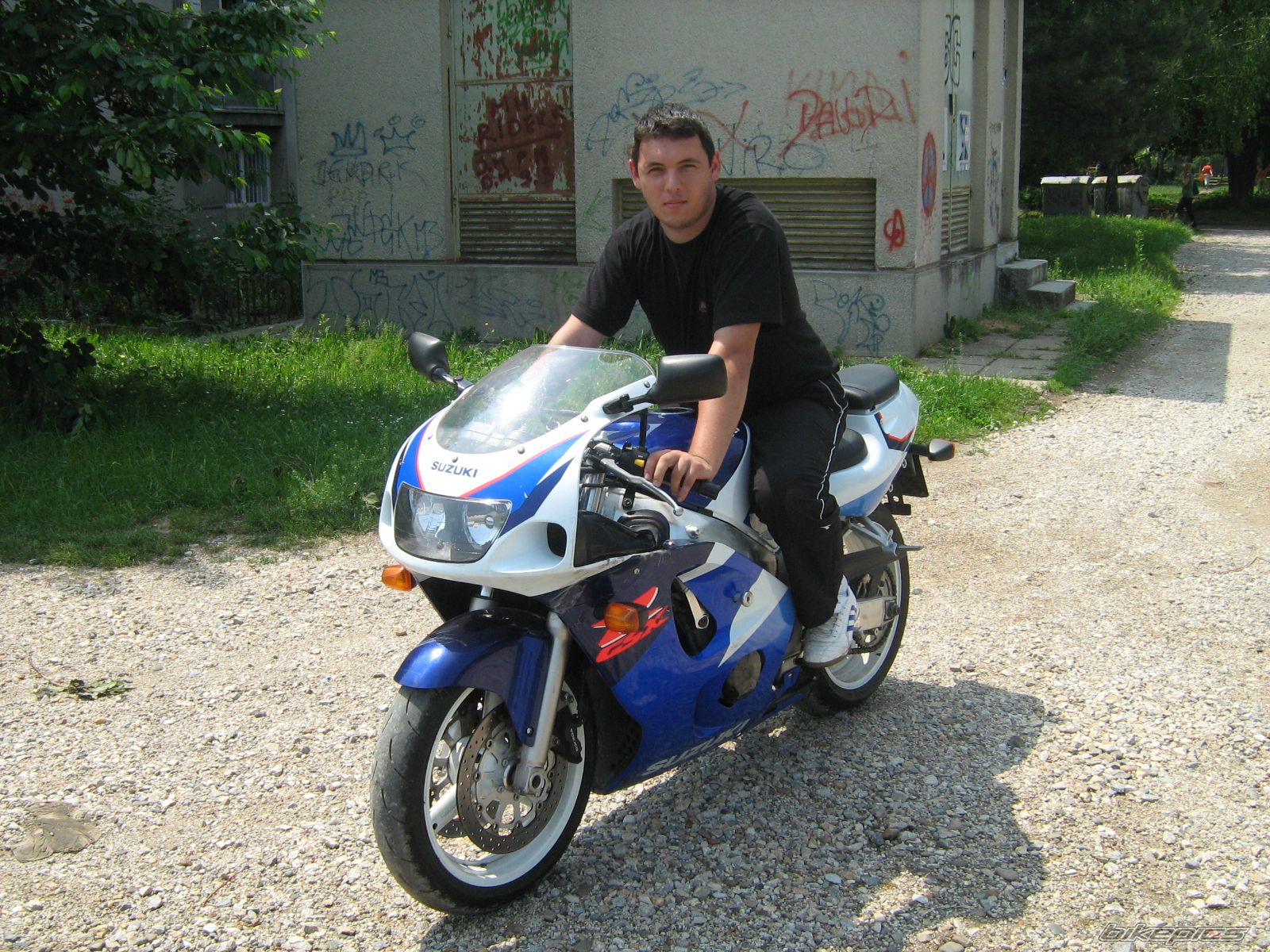 Bike Photo 1673255