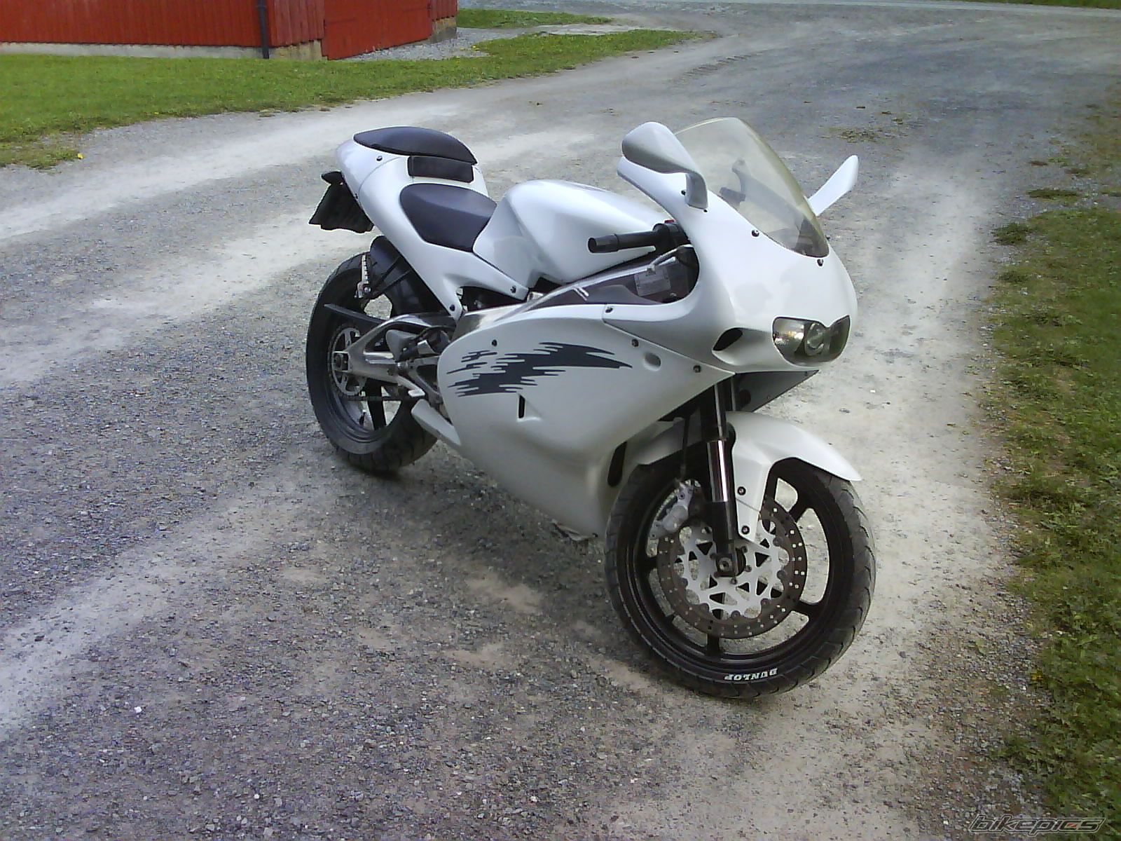 Photo 1673670