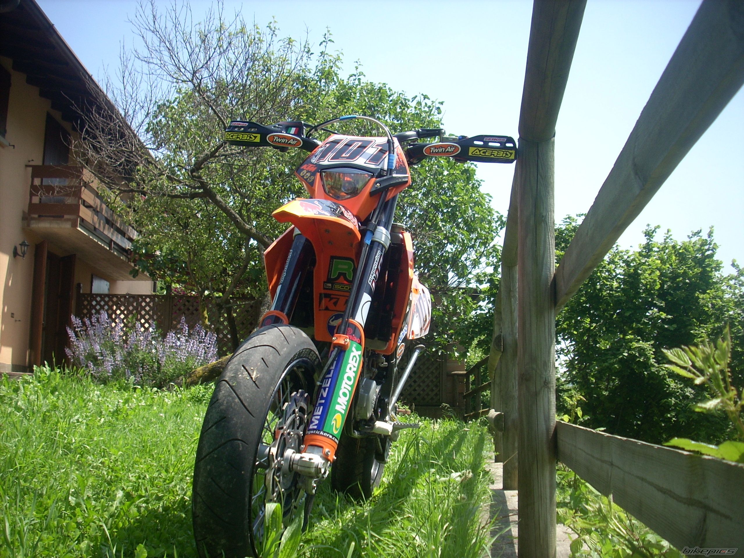 Photo 1673679