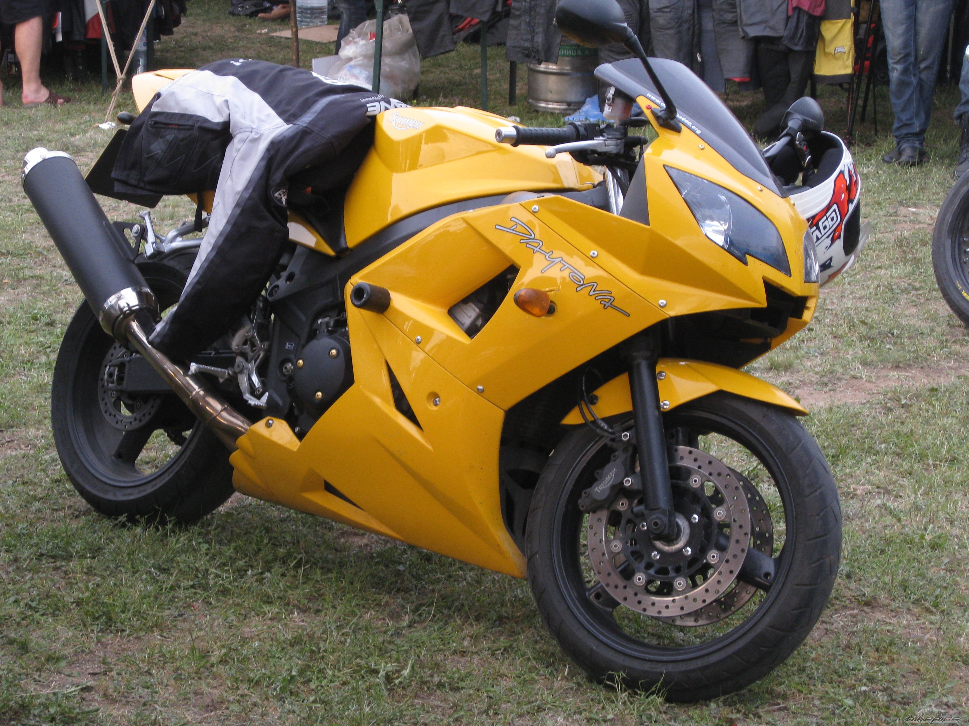 Photo 1674014