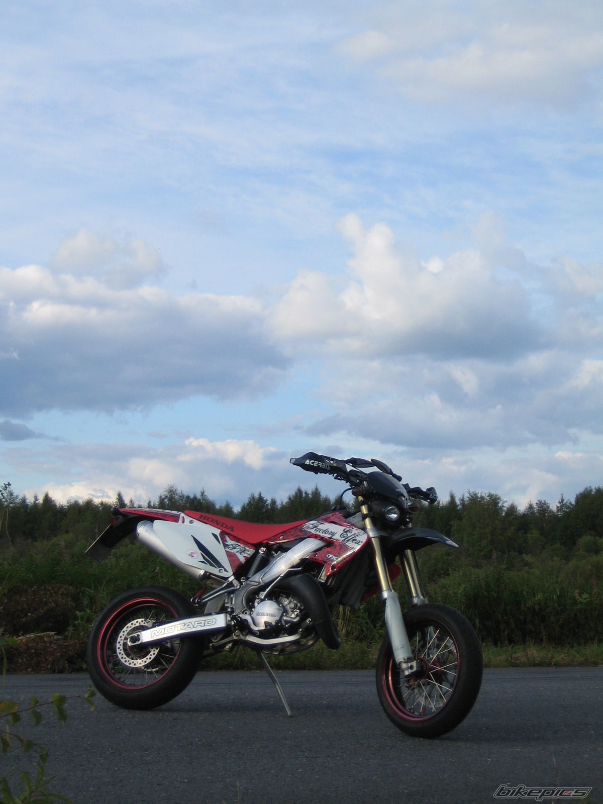 Photo 1674022
