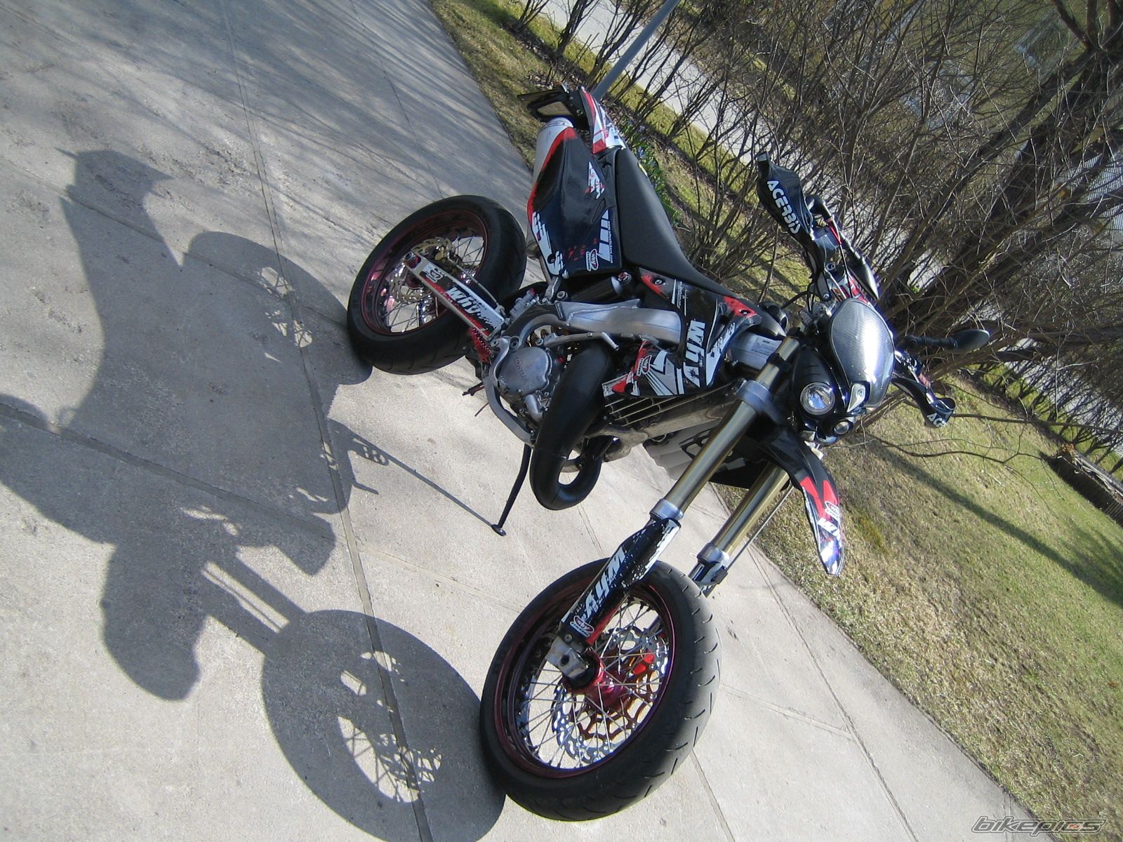 Photo 1674036