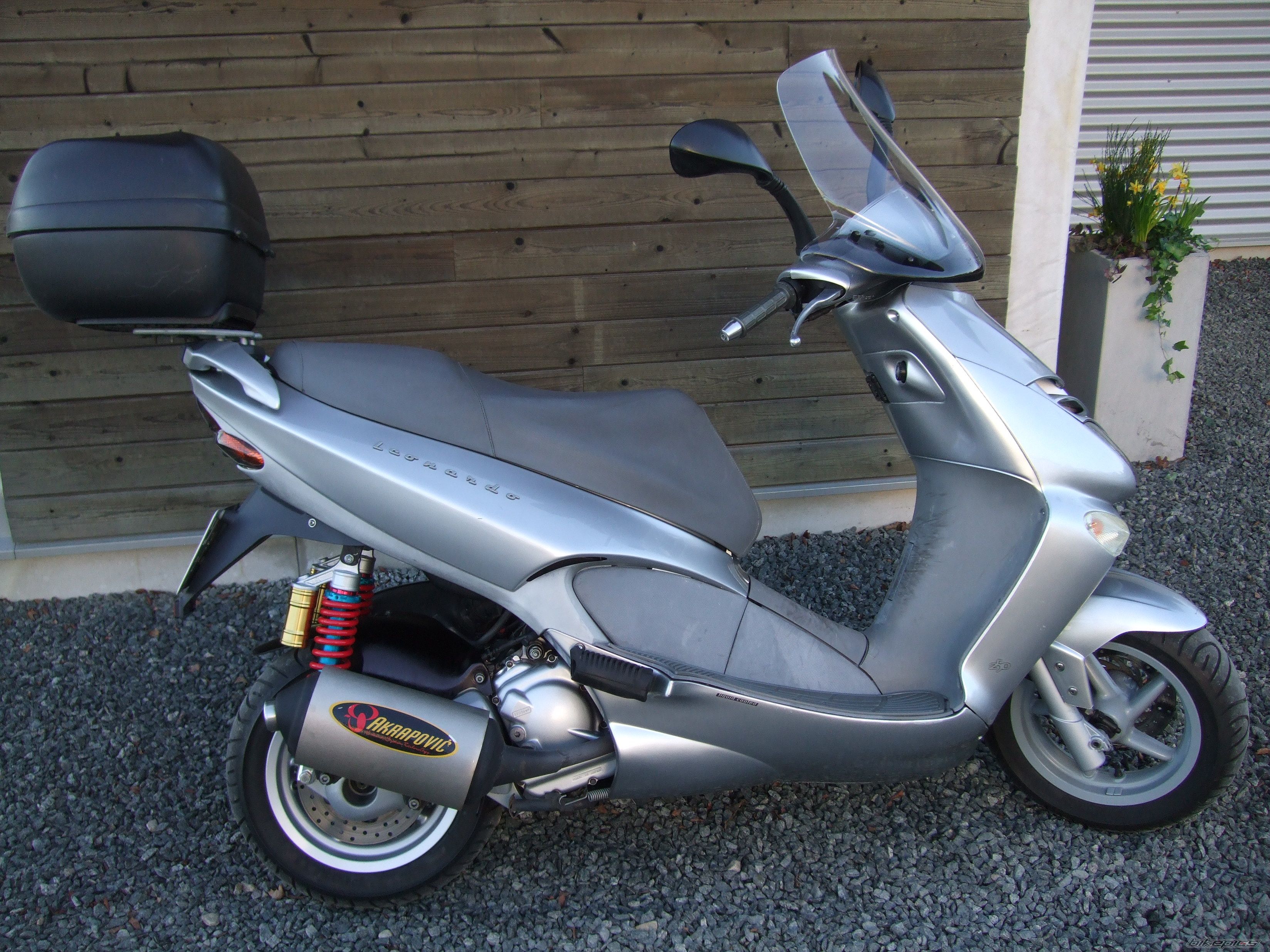 Photo 1674127