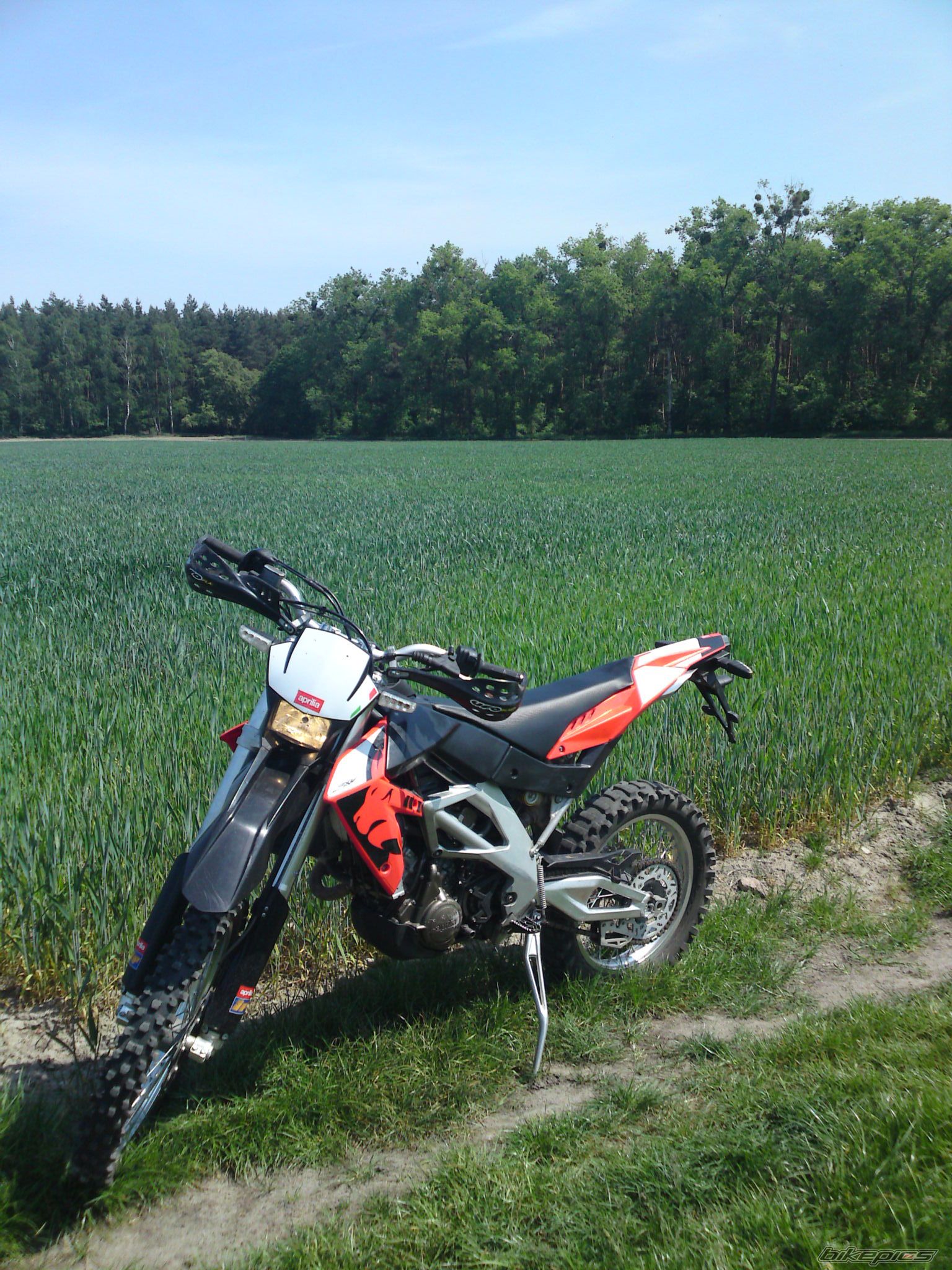 Photo 1674139