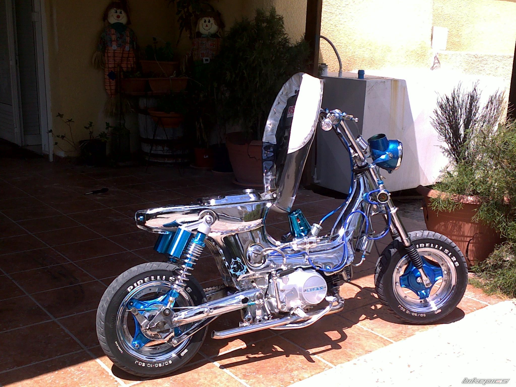 Photo 1674252