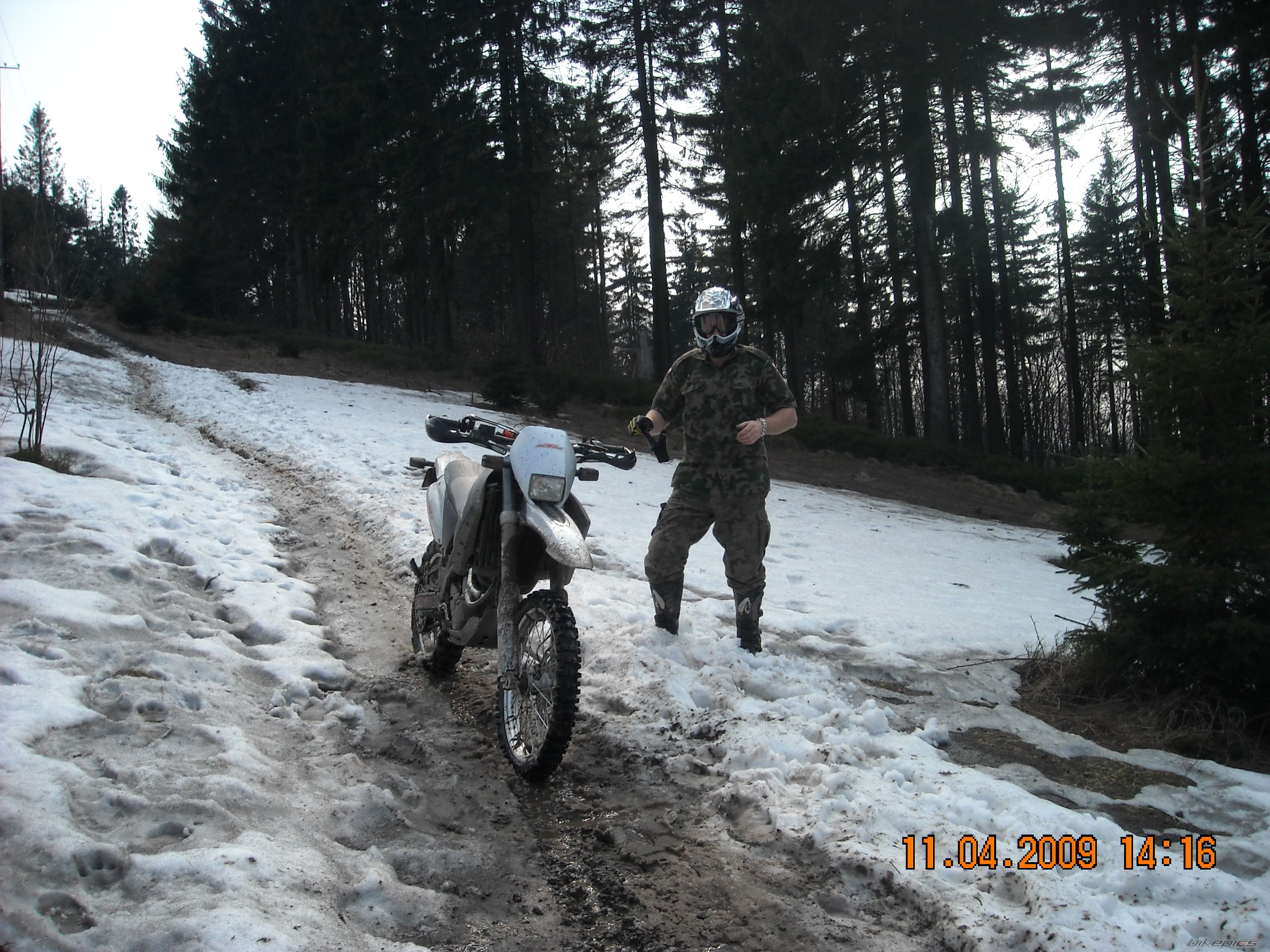 Photo 1674584