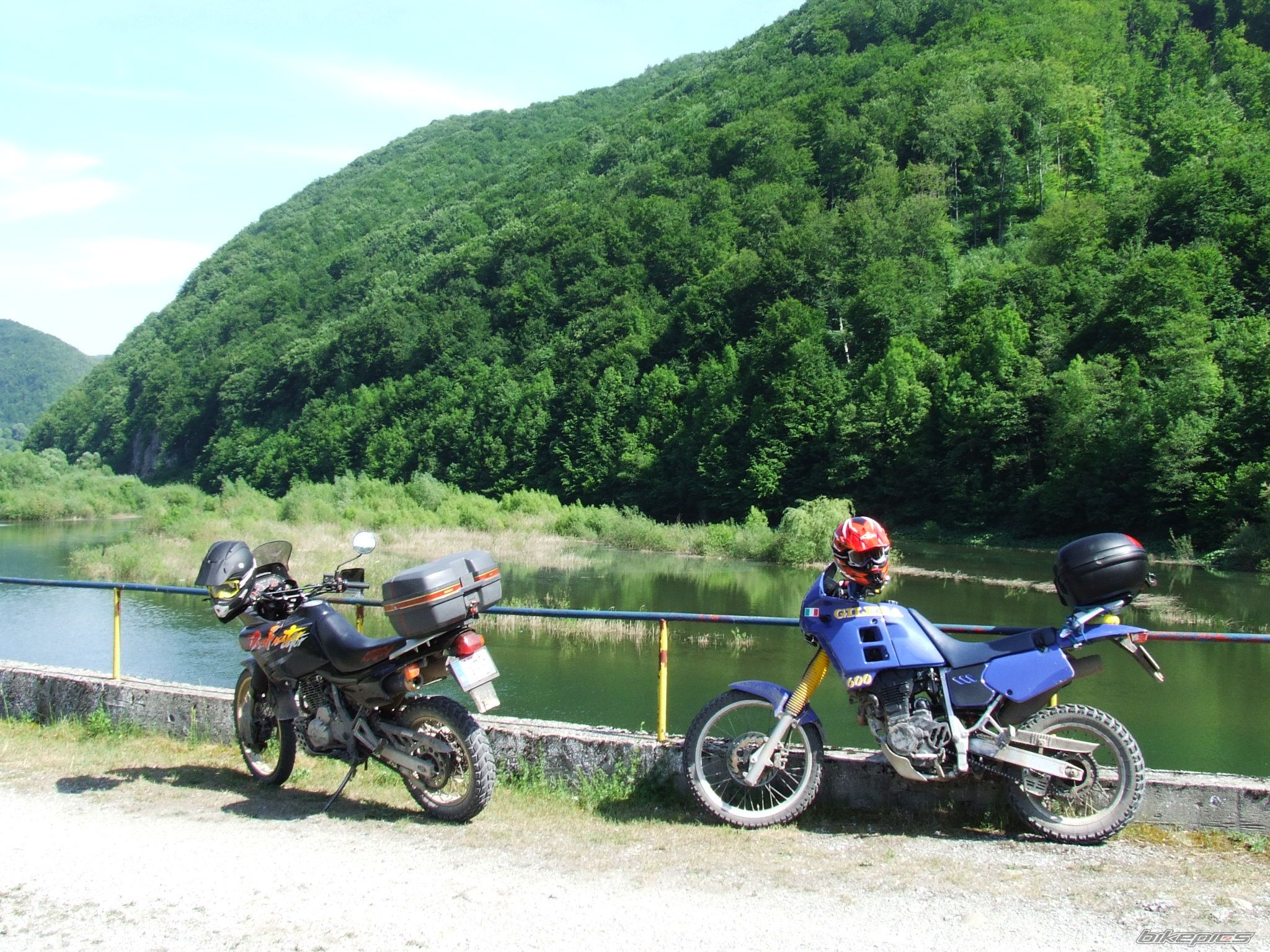 Photo 1675163