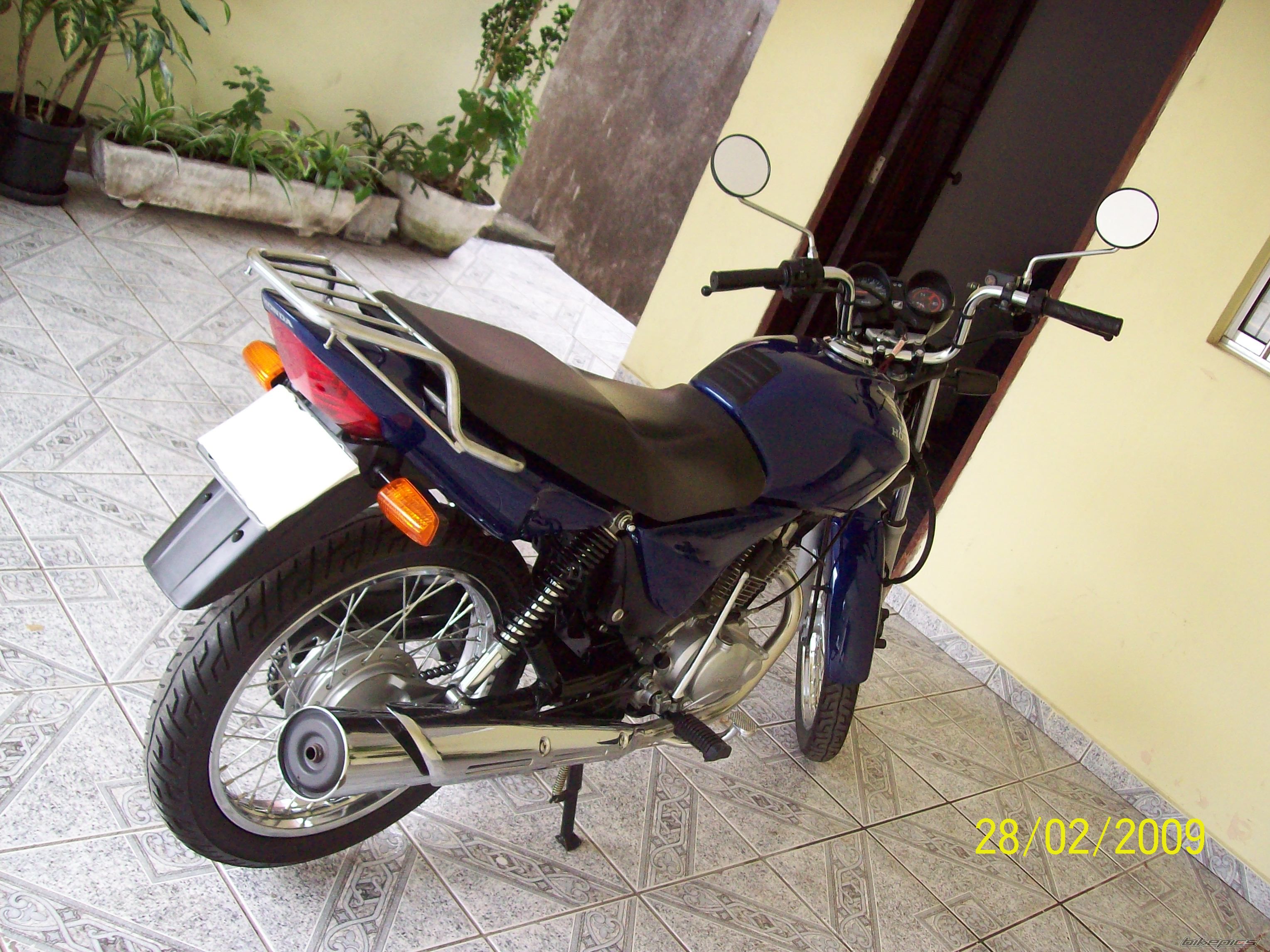 Photo 1675699