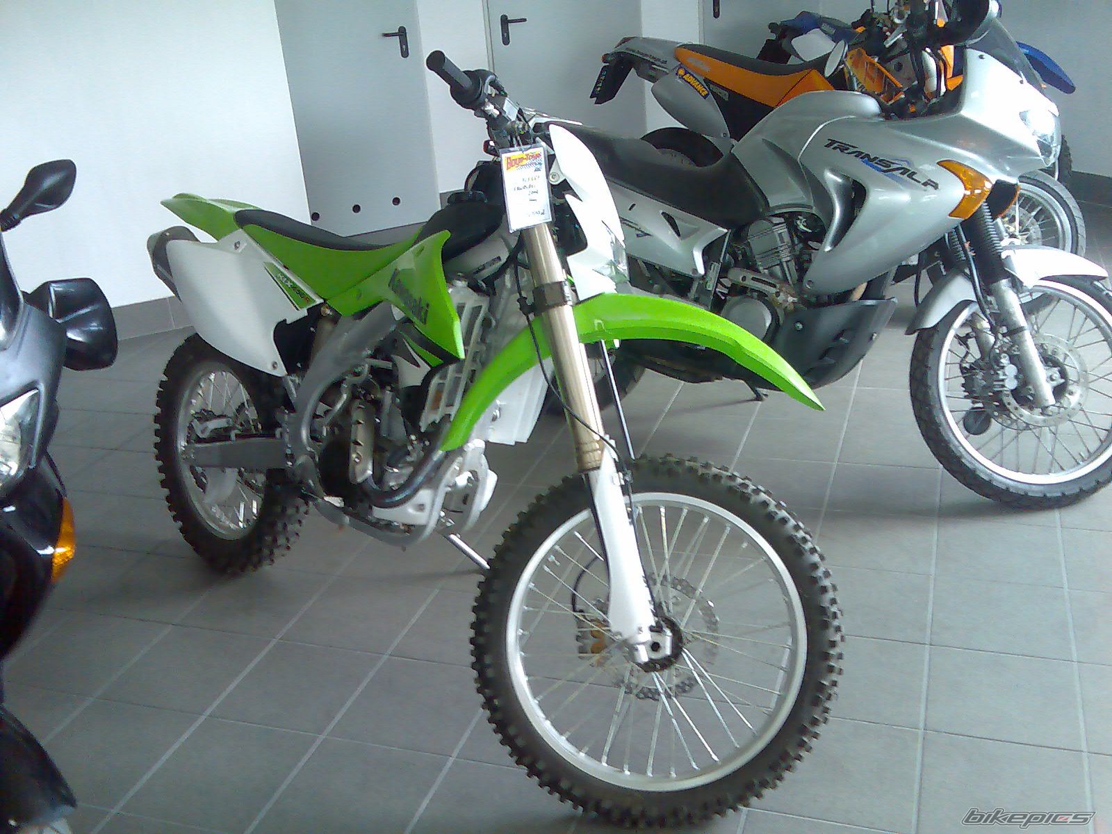 Photo 1675963
