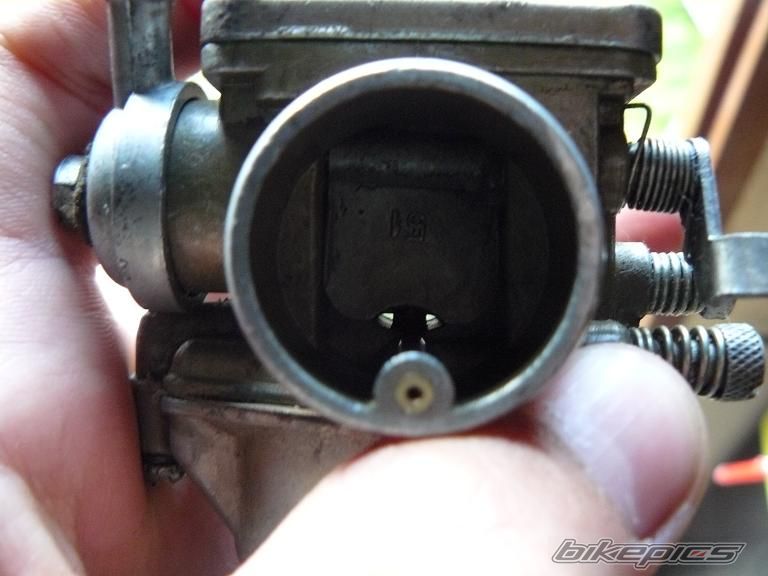 Photo 1676037