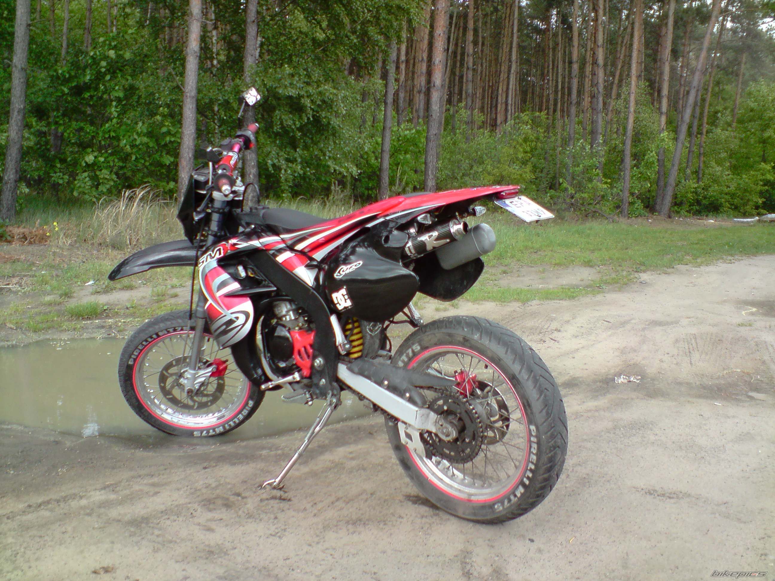 Photo 1676074