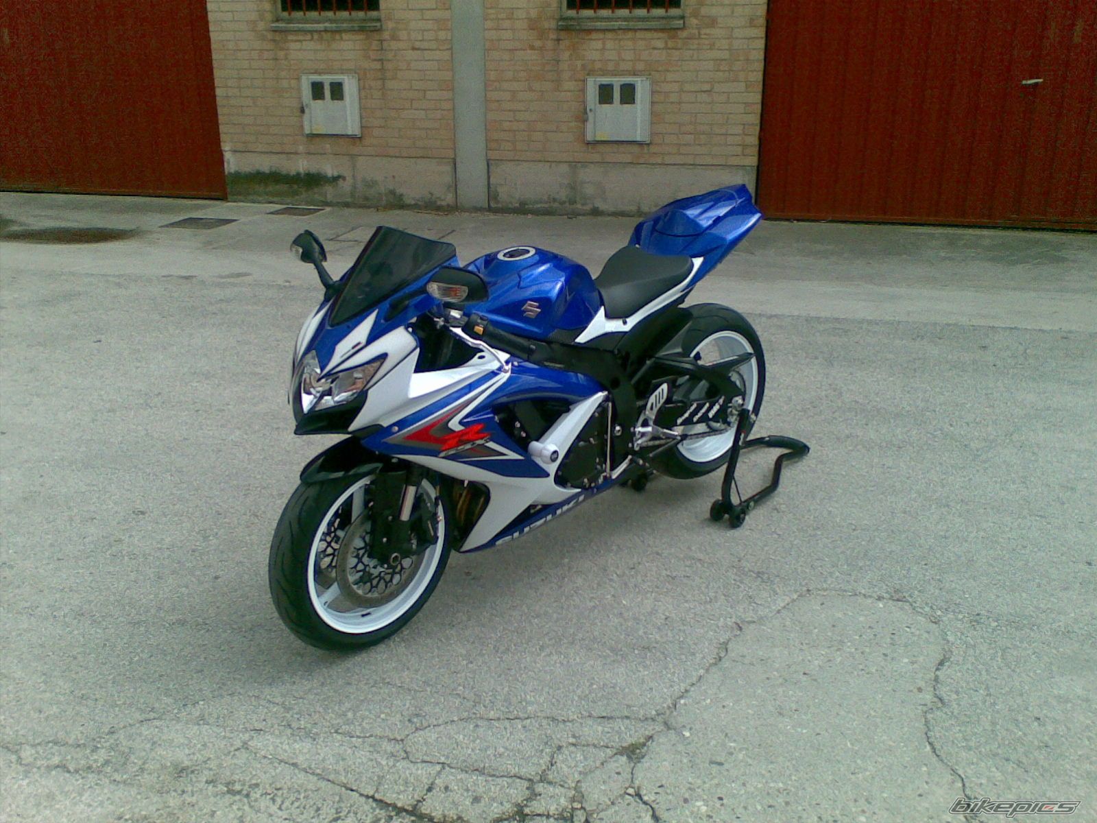 Photo 1676092