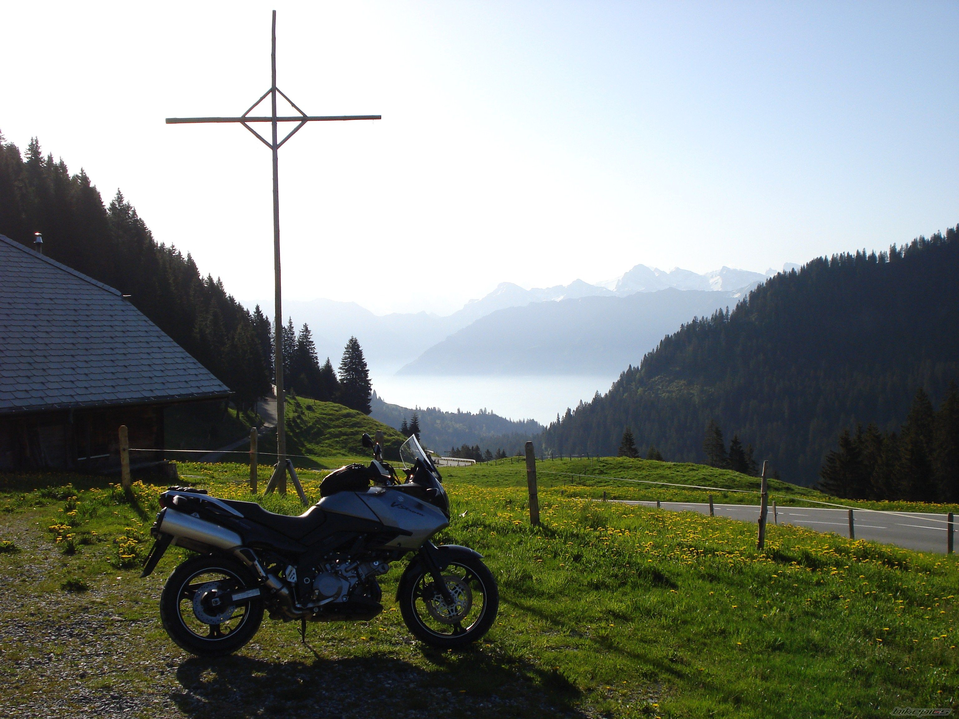 Photo 1676098