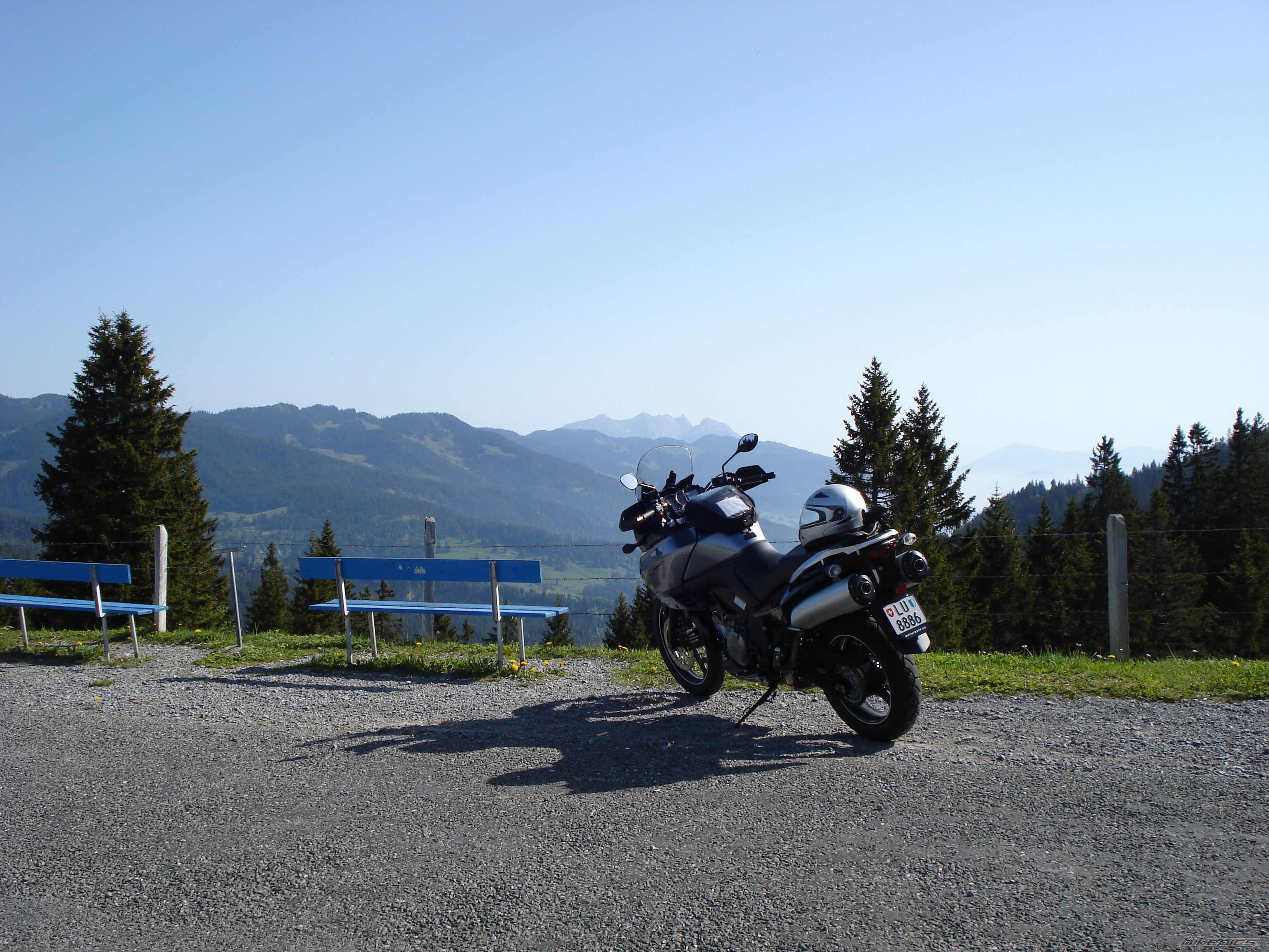Photo 1676104