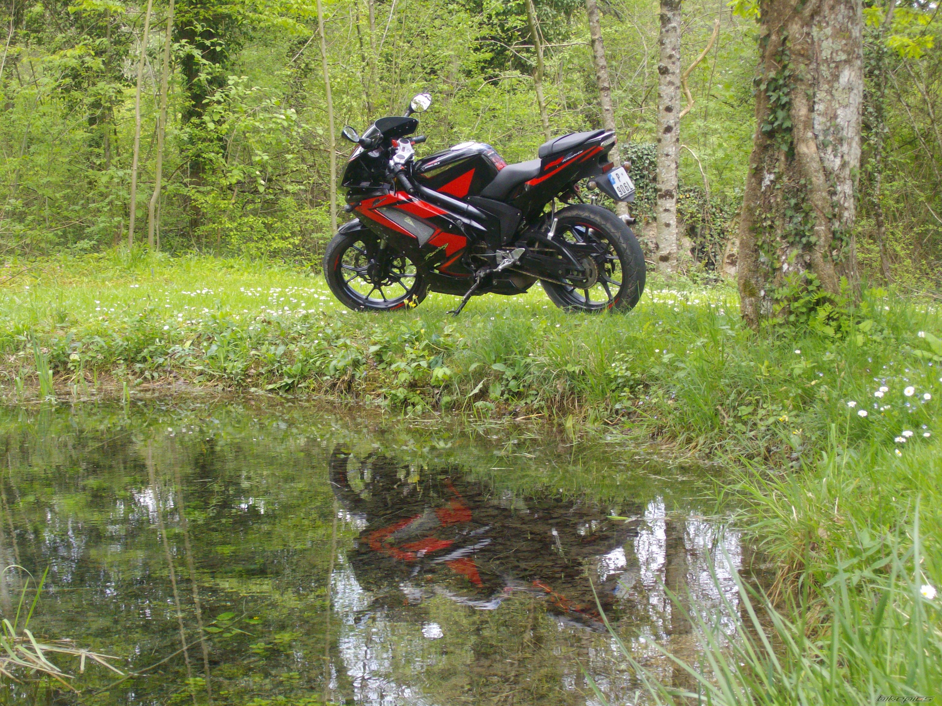 Bike Photo 1676142