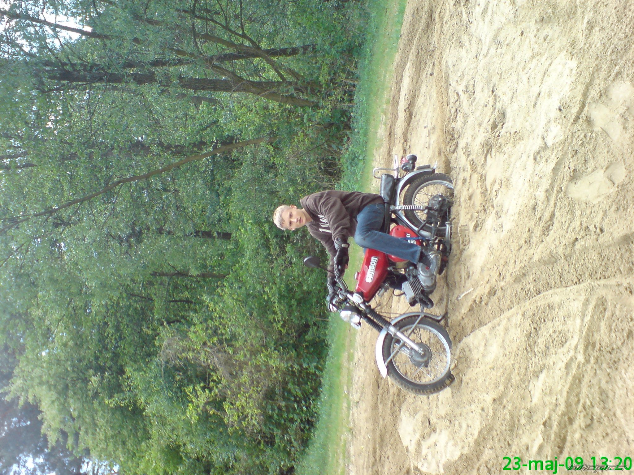 Photo 1676170