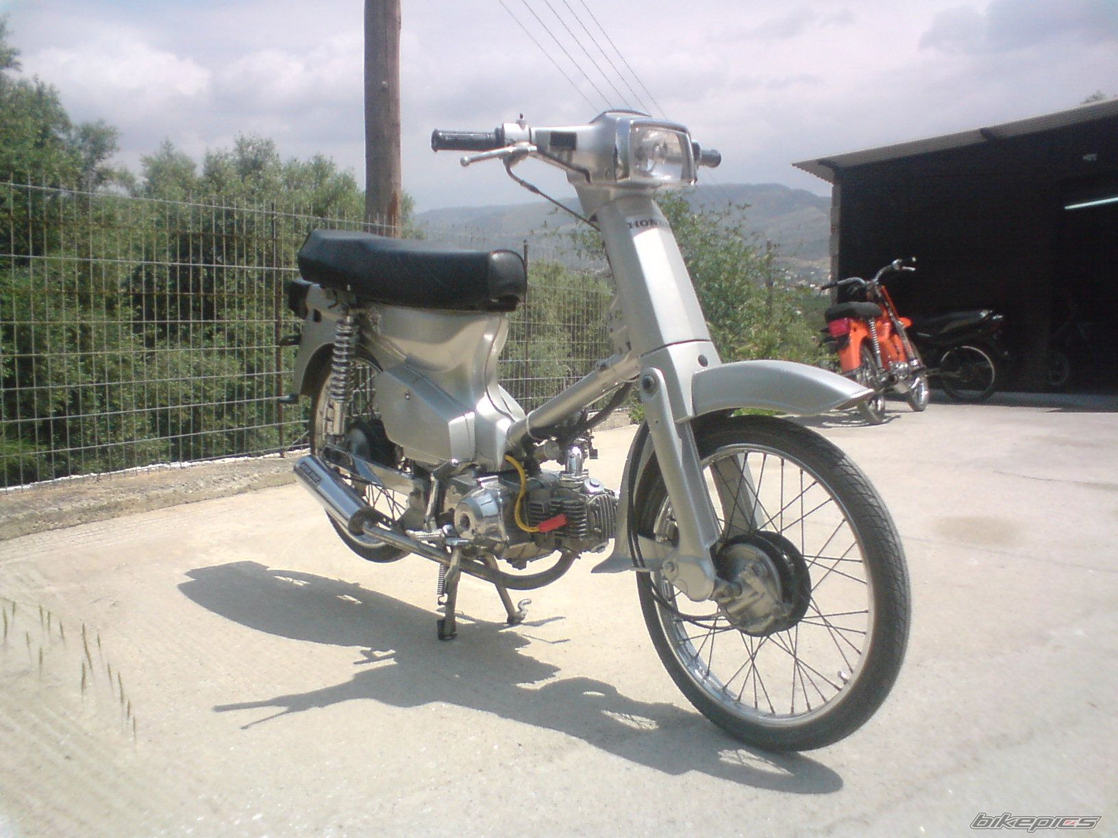 Photo 1676185