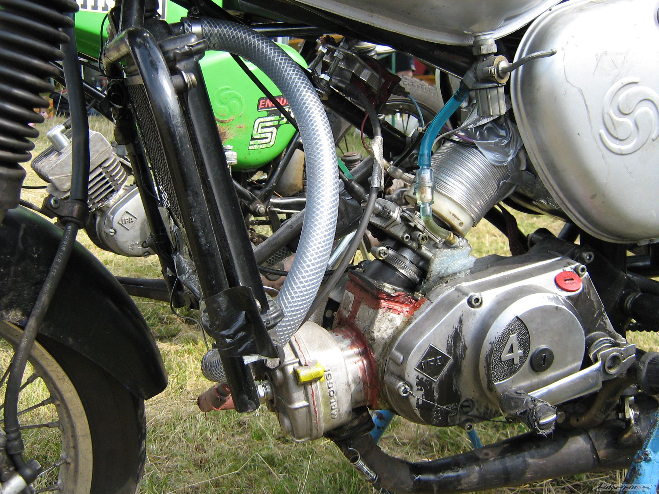 Bike Photo 1676318