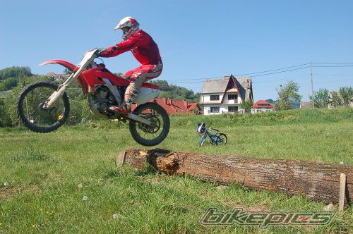 Photo 1676361
