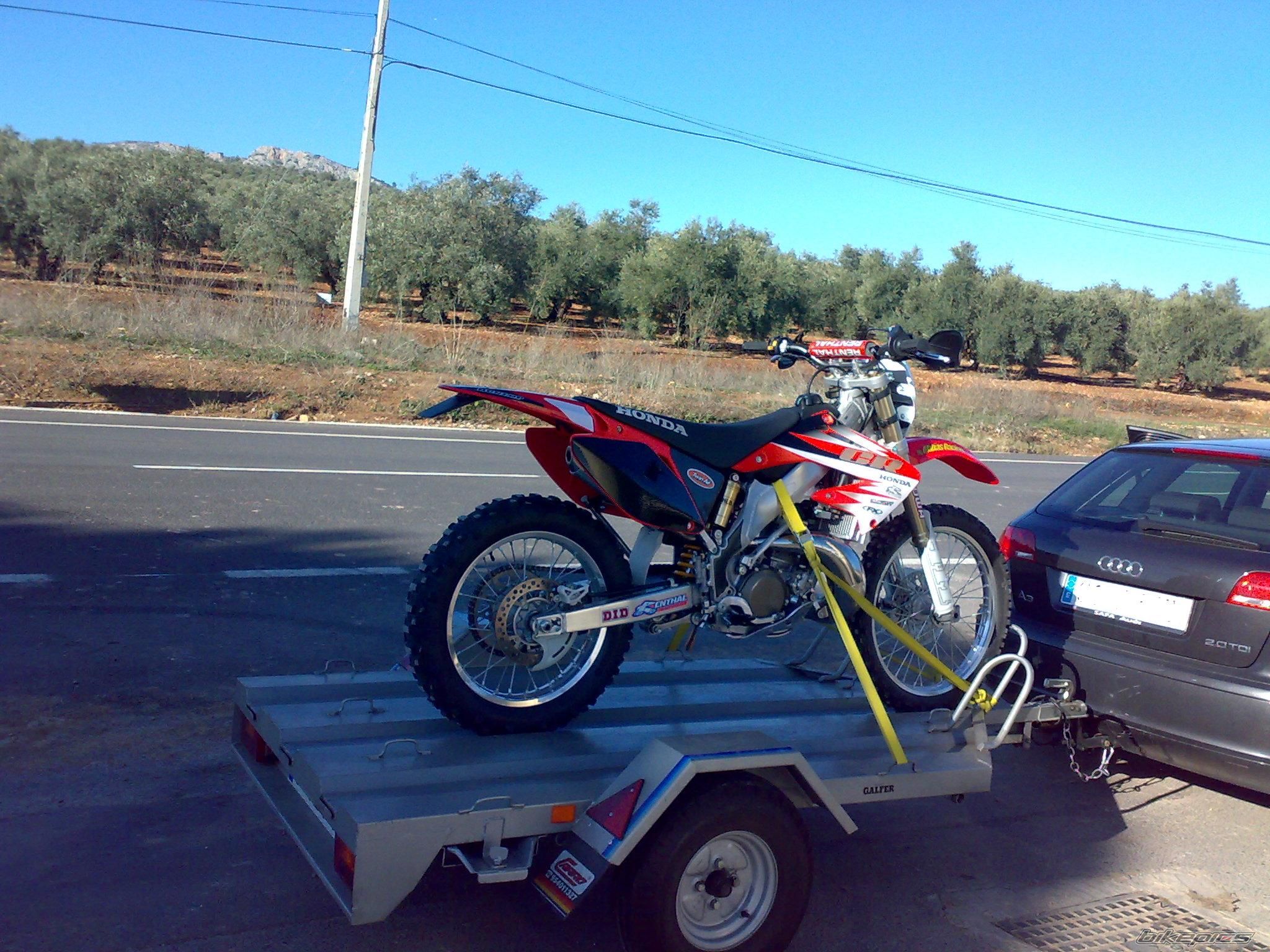 Bike Photo 1676378