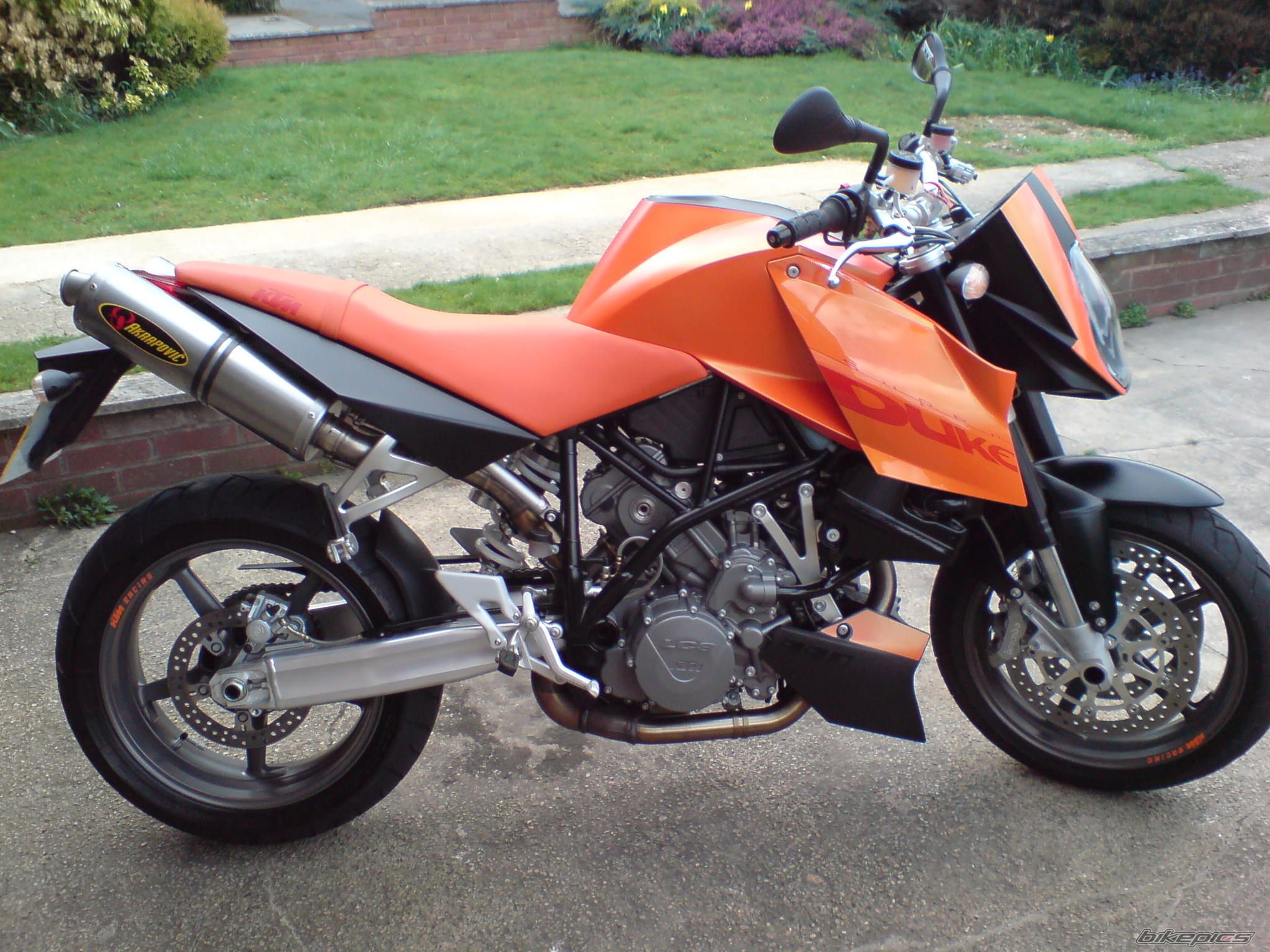 Bike Photo 1676394