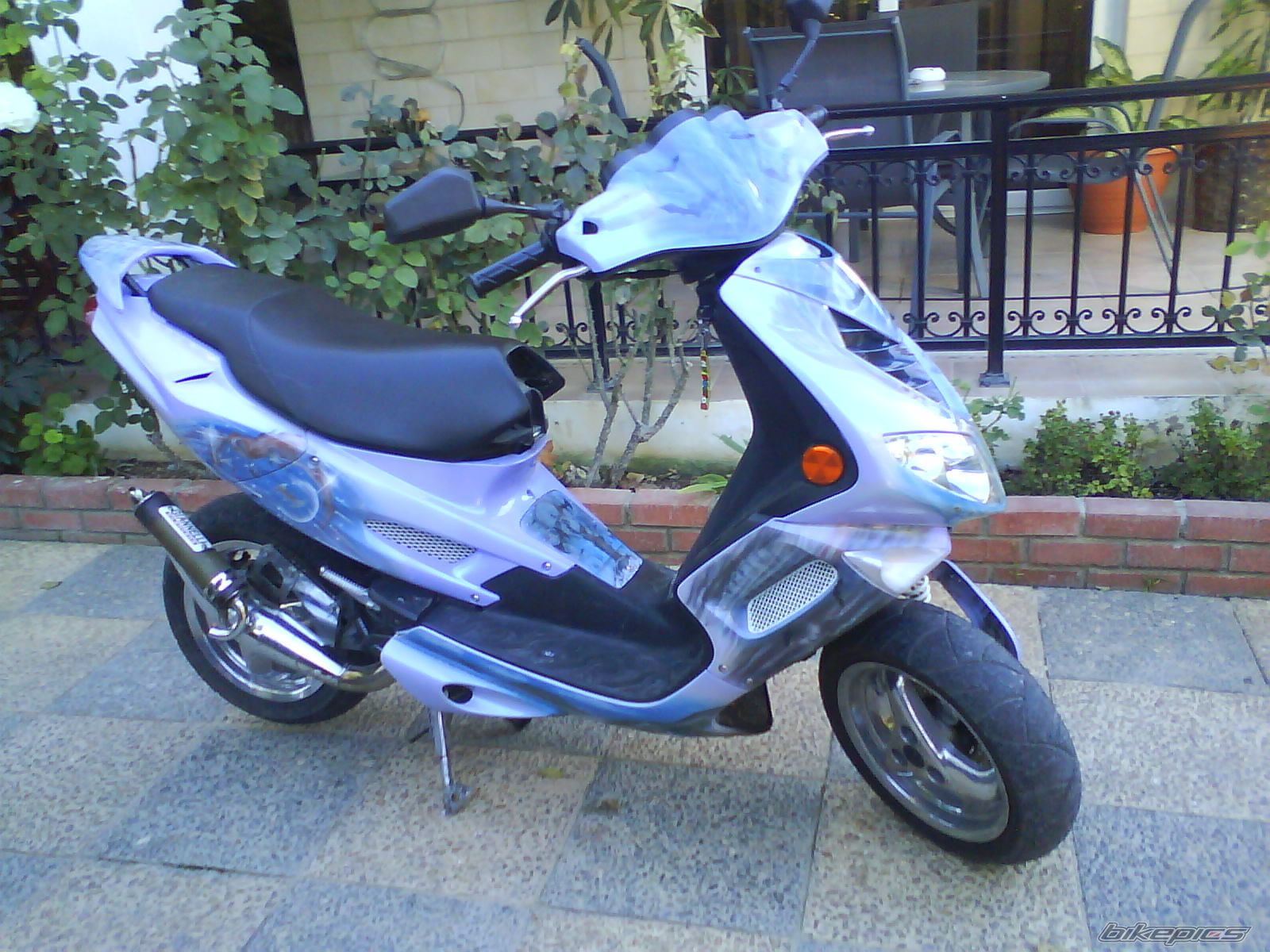 Photo 1676416