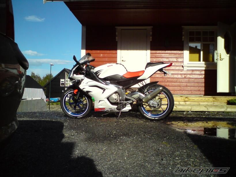 Bike Photo 1676470