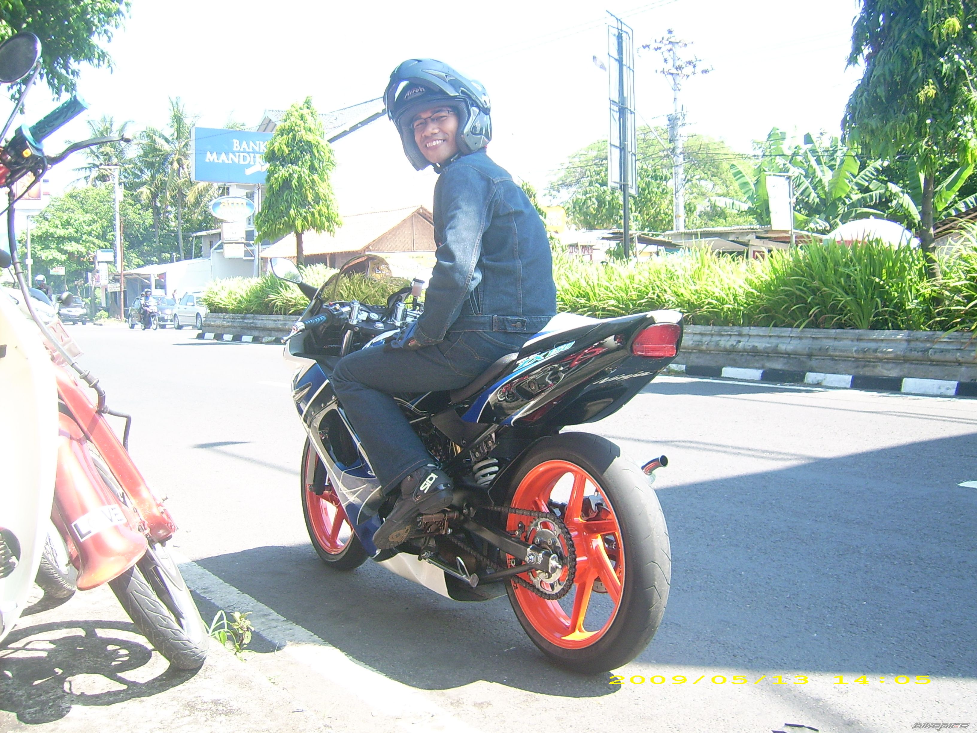 Photo 1676515