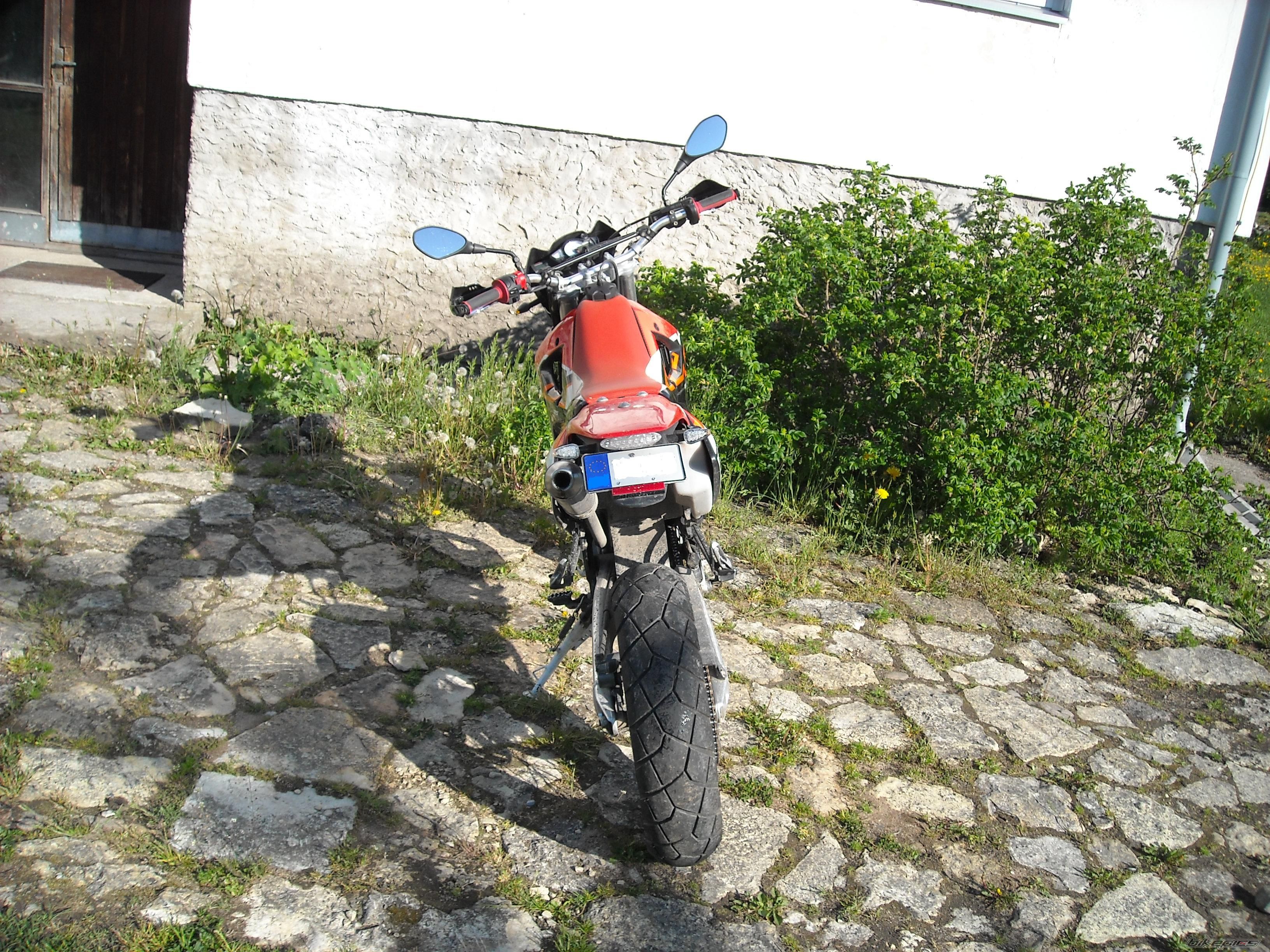 Photo 1676629