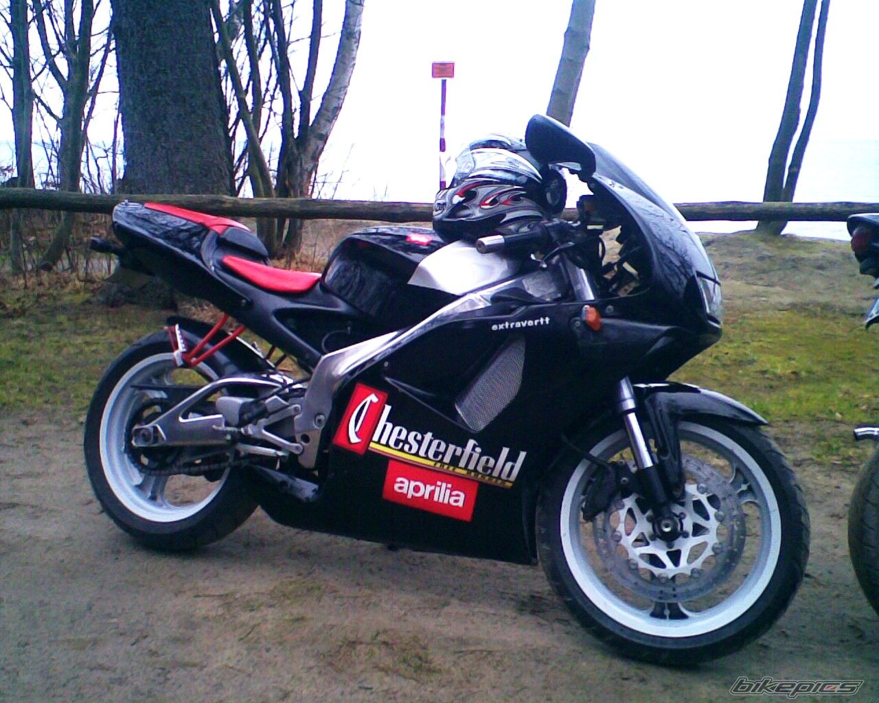 Photo 1676674