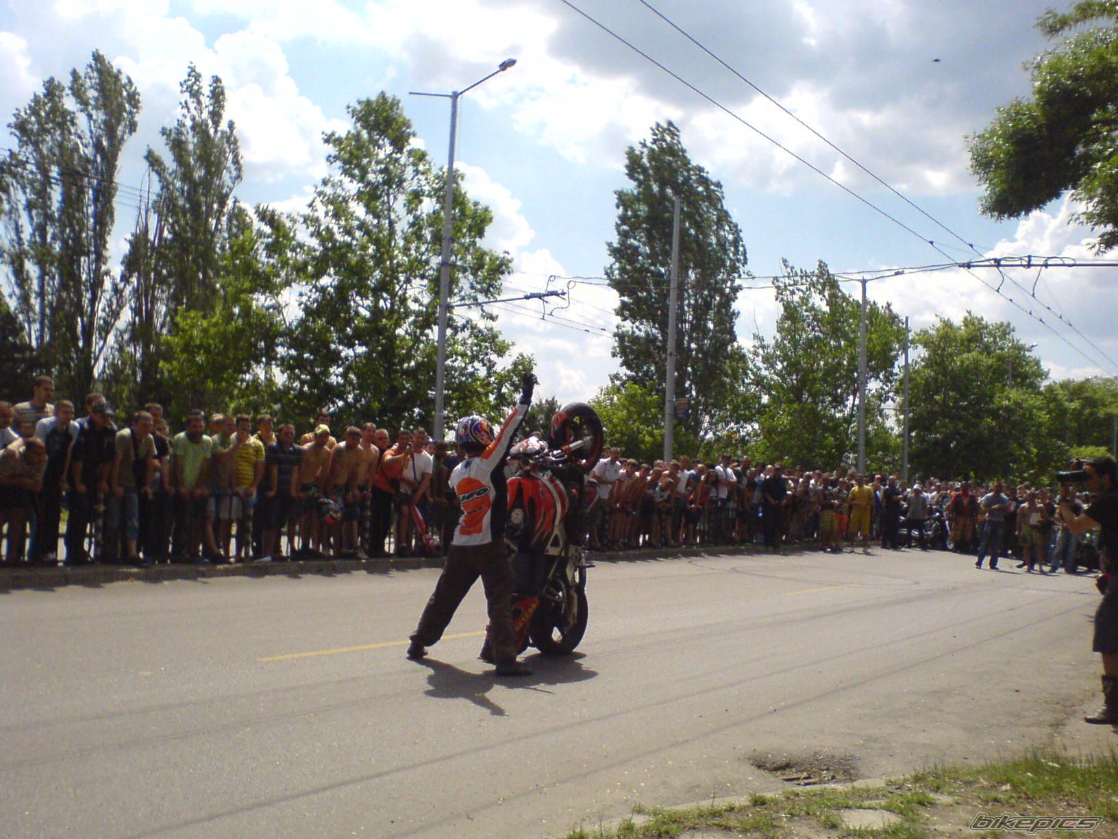 Bike Photo 1676696